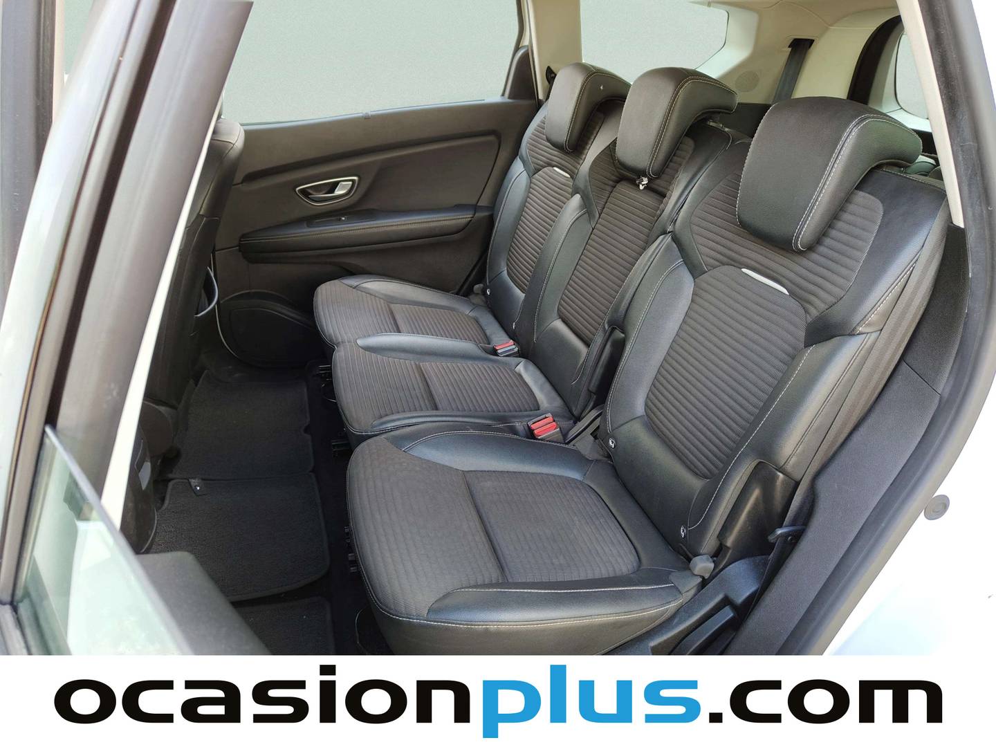 Foto asientos traseros Renault Grand Scénic Renault Grand Scenic Zen Energy TCe (140 CV) 7 Plazas