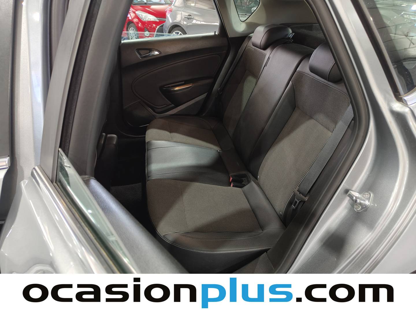 Foto asientos traseros Opel Astra Opel Astra 1.7 CDTI Cosmo (110 CV)