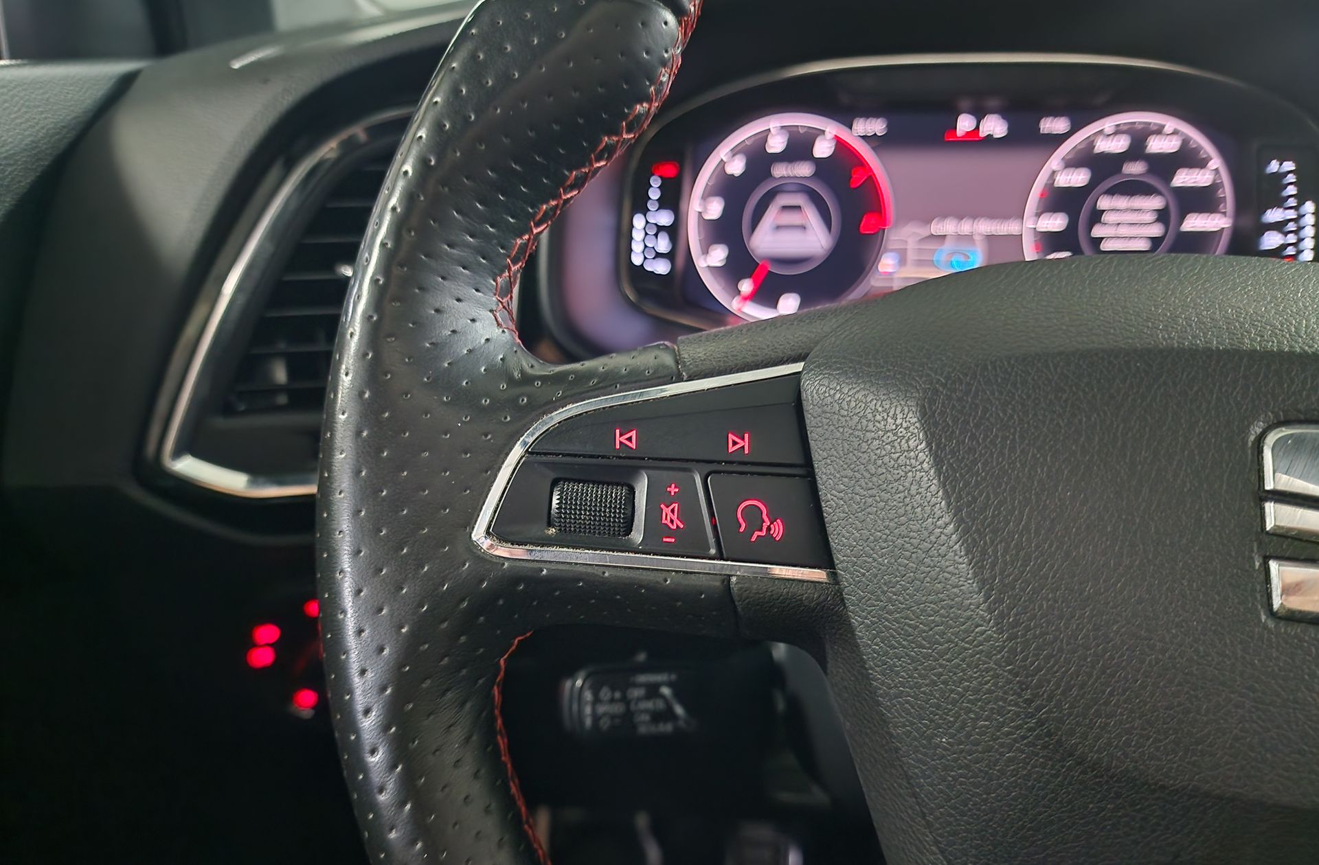 SEAT Ateca 1.5 TSI FR Edition - foto 34