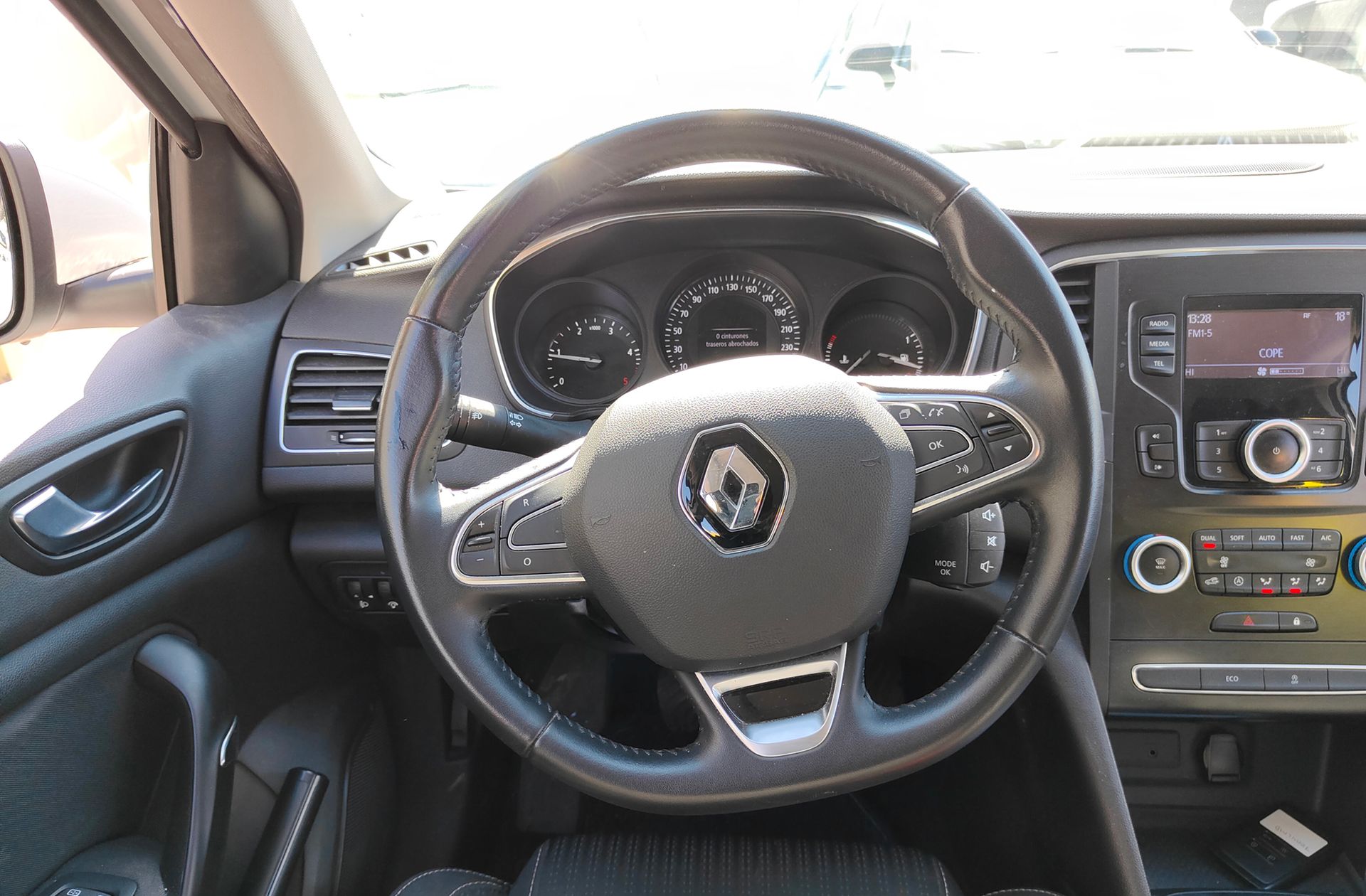 Renault Mégane Business Blue dCi - foto 18