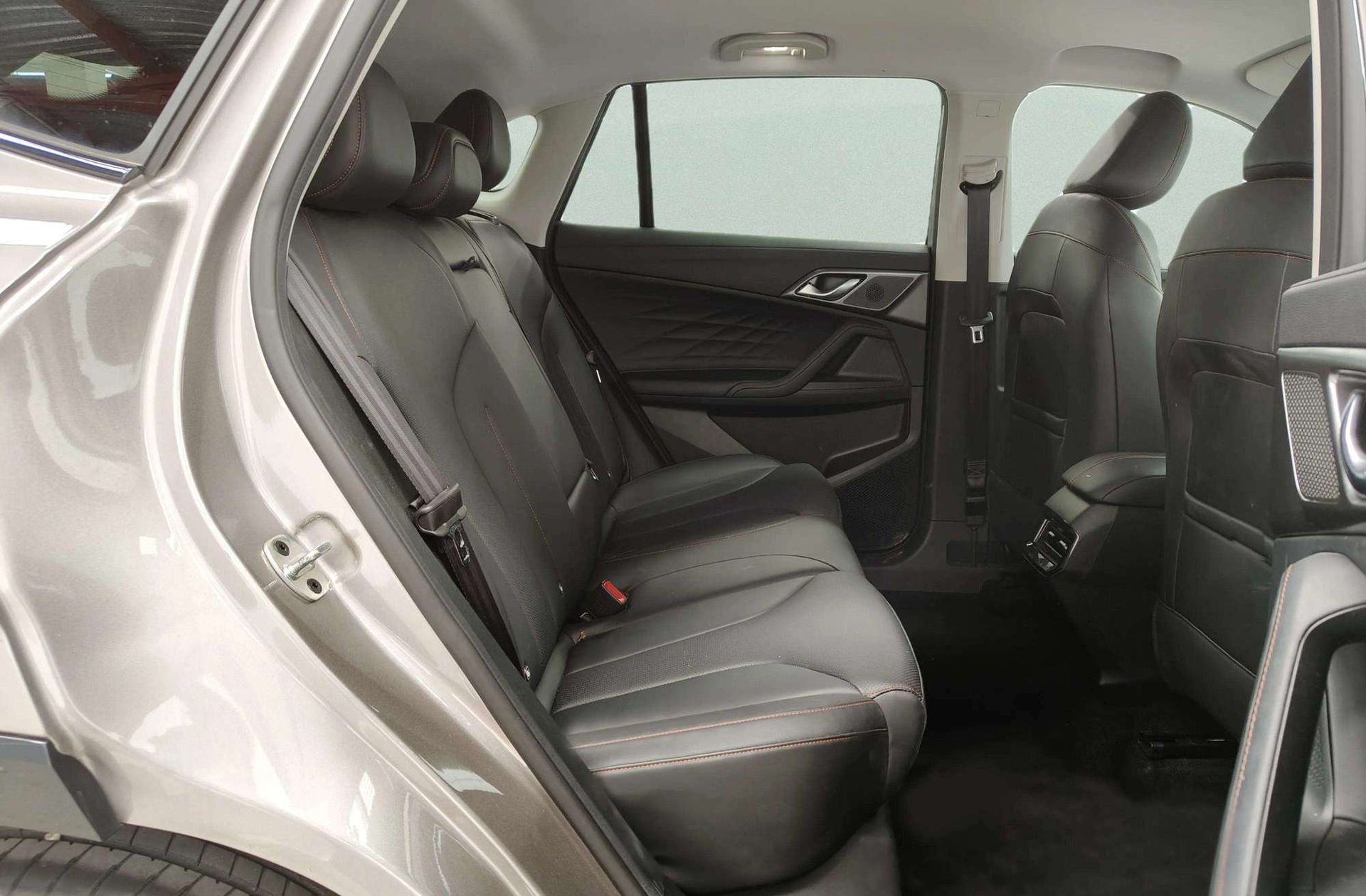 MG HS 1.5T Luxury DCT - foto 26