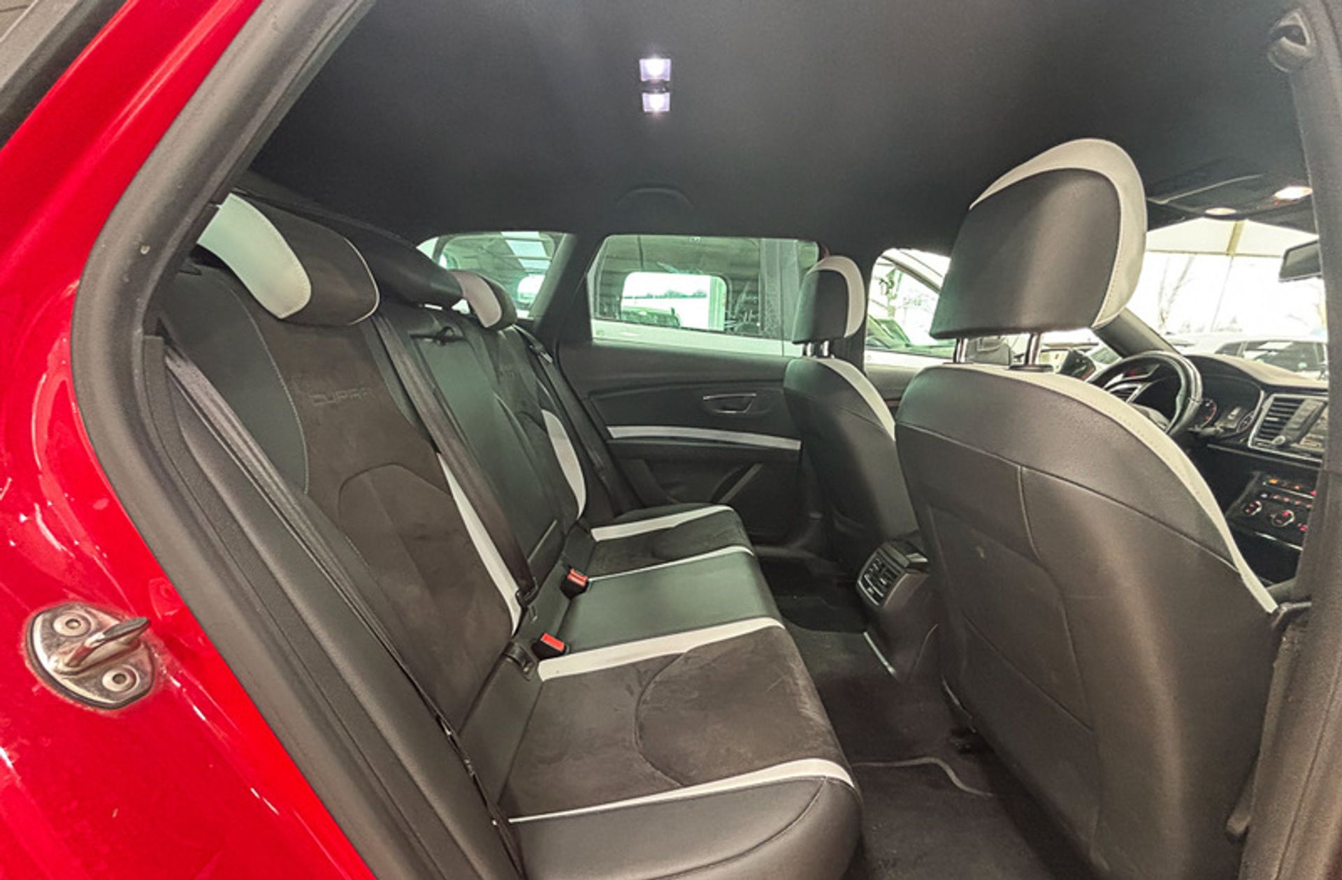 SEAT León 2.0 TSI Cupra DSG - foto 20