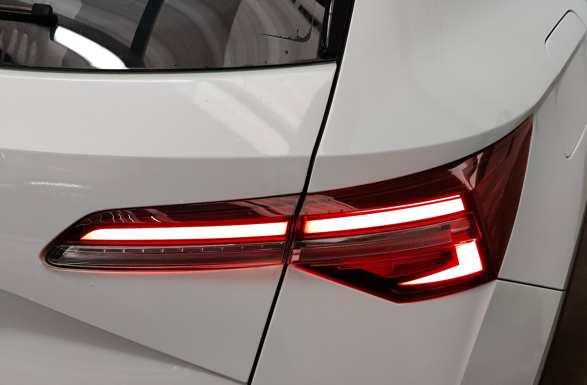 Škoda Karoq 2.0 TDI Selection 85 - foto 20