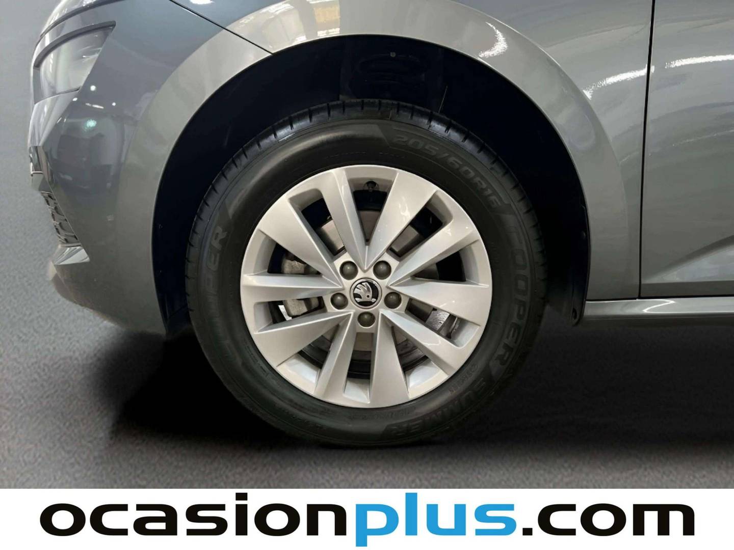 Skoda Kamiq Skoda Kamiq 1.0 TSI Ambition DSG (110 CV) gasolina