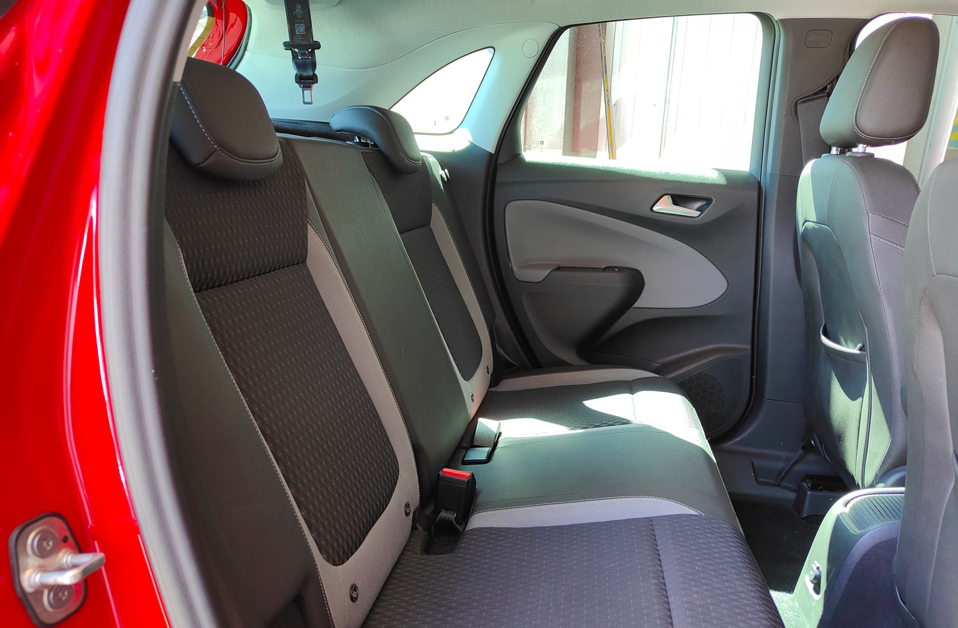 Opel Crossland 1.2 Turbo Excellence - foto 18