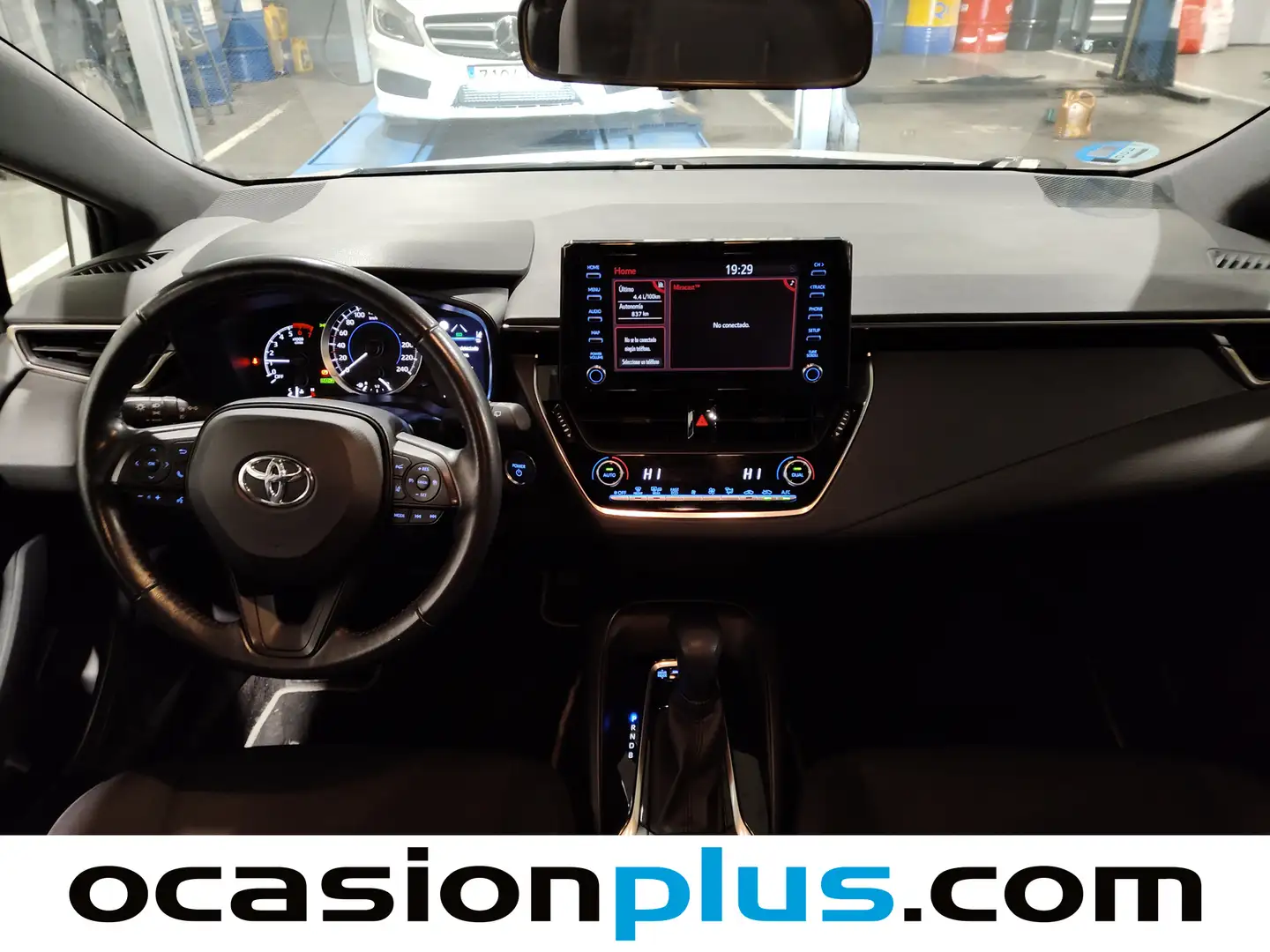 Foto Toyota Corolla Toyota Corolla 125H Business E-CVT (122 CV)