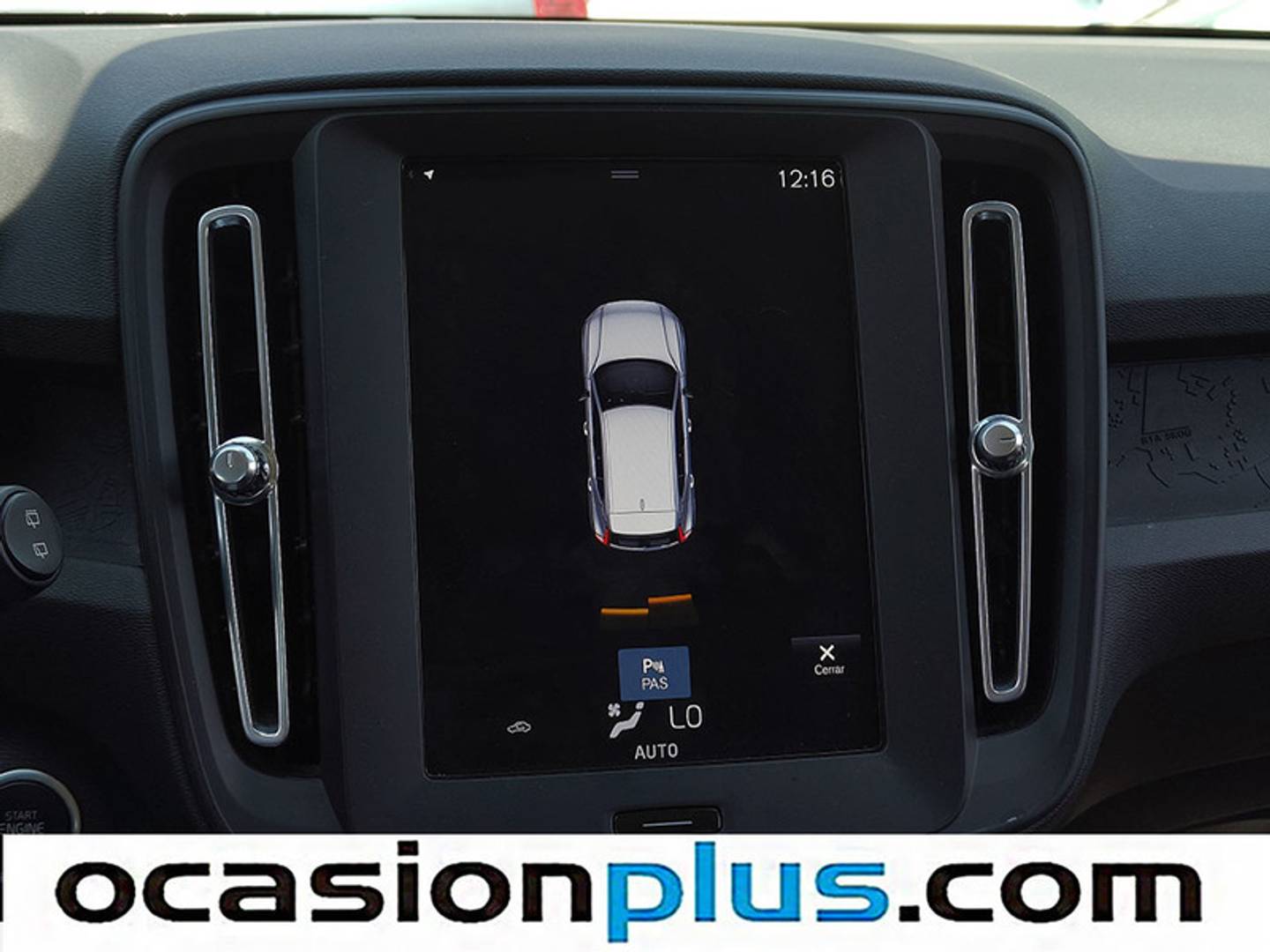 Foto Volvo XC40 Volvo XC40 T2 Essential (129 CV)