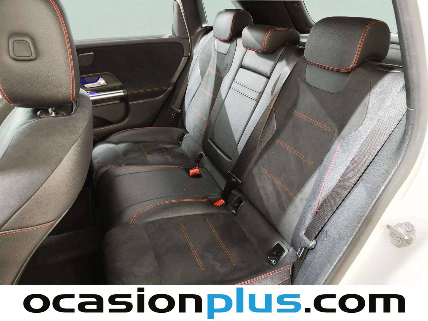 Foto asientos traseros Mercedes Clase B Mercedes Clase B B 200 Pack AMG (163 CV)