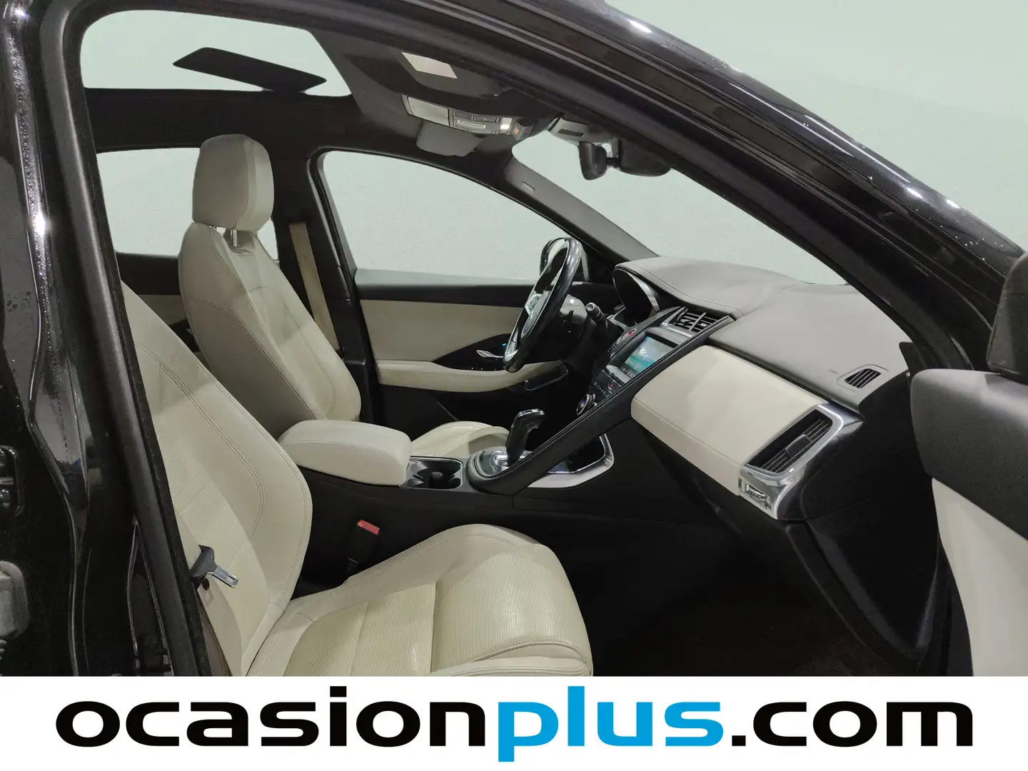 Foto Jaguar E-Pace Jaguar E-PACE 2.0D R-Dynamic S 4WD Auto (240 CV)