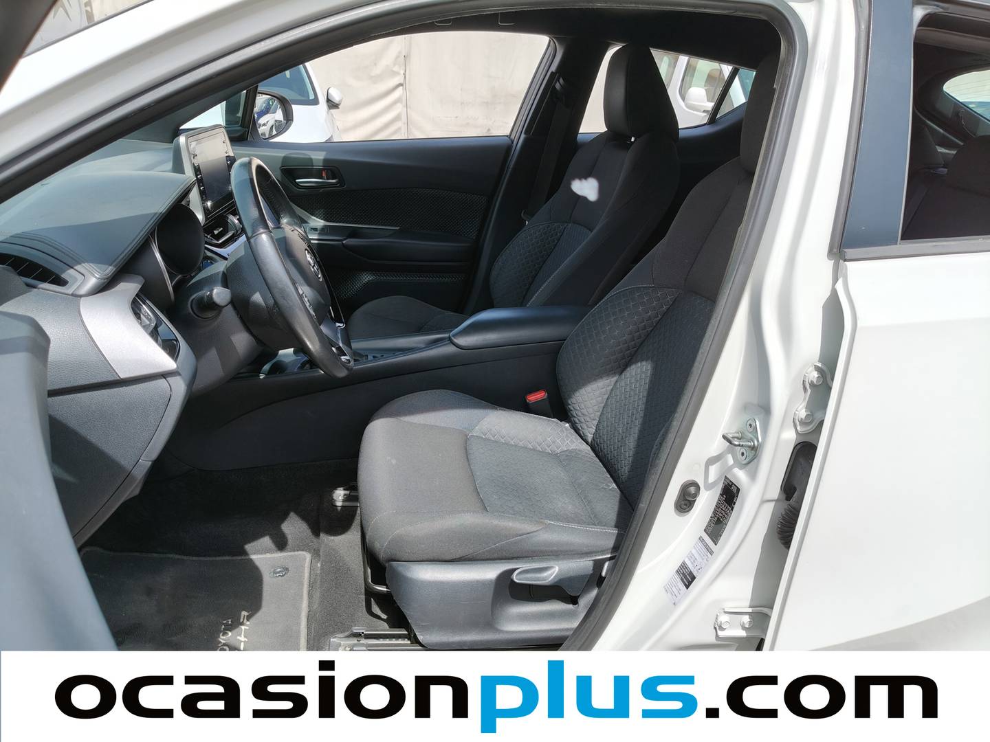 Foto asientos delanteros Toyota C-HR Toyota C-HR 1.8 125H Active (122 CV)