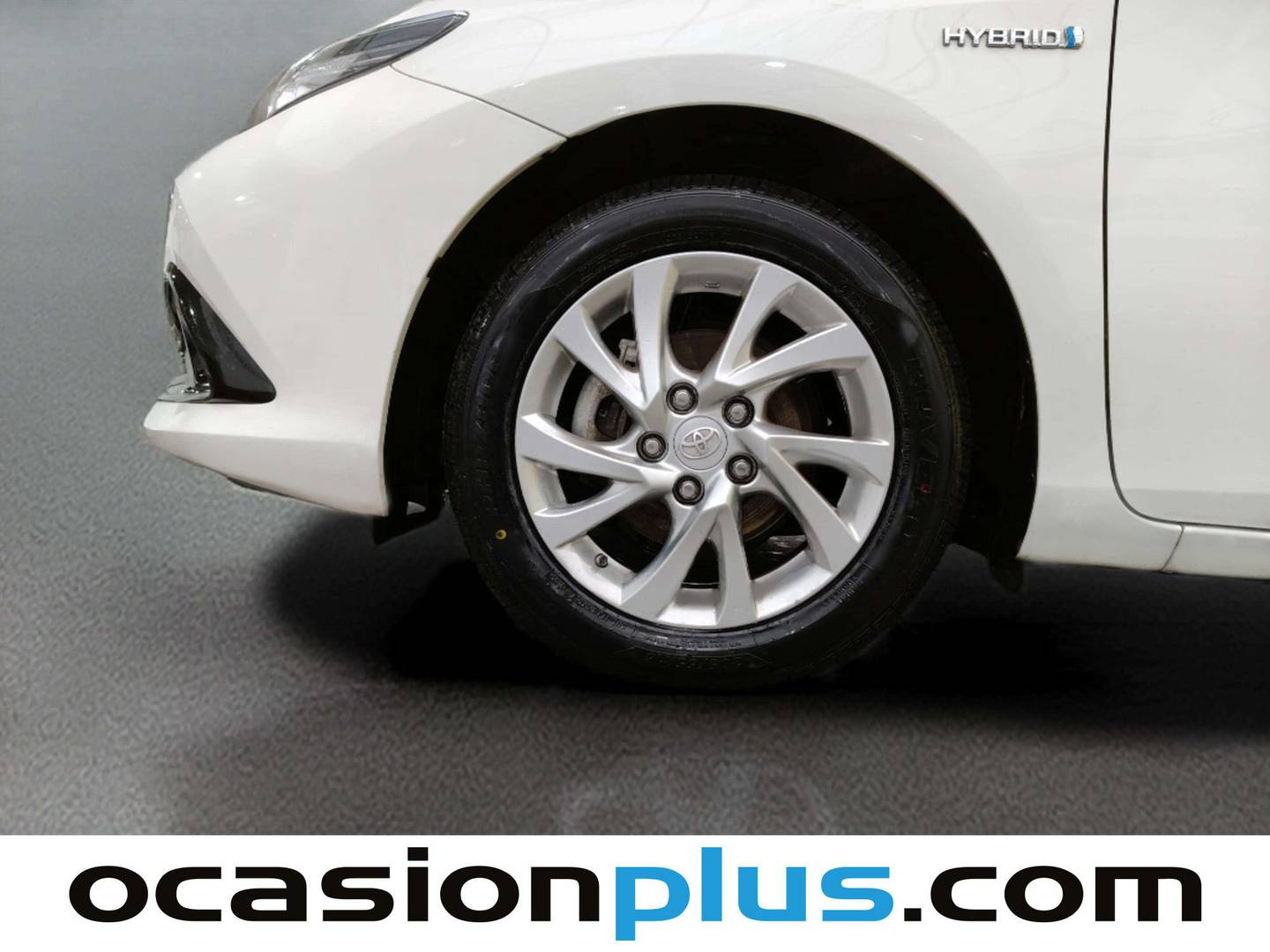 Foto Toyota Auris Toyota Auris 140H Touring Sports Active (136 CV)