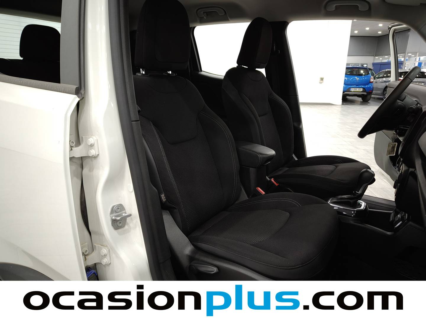 Foto Jeep Renegade Jeep Renegade eHybrid Night Eagle ATX (130 CV)