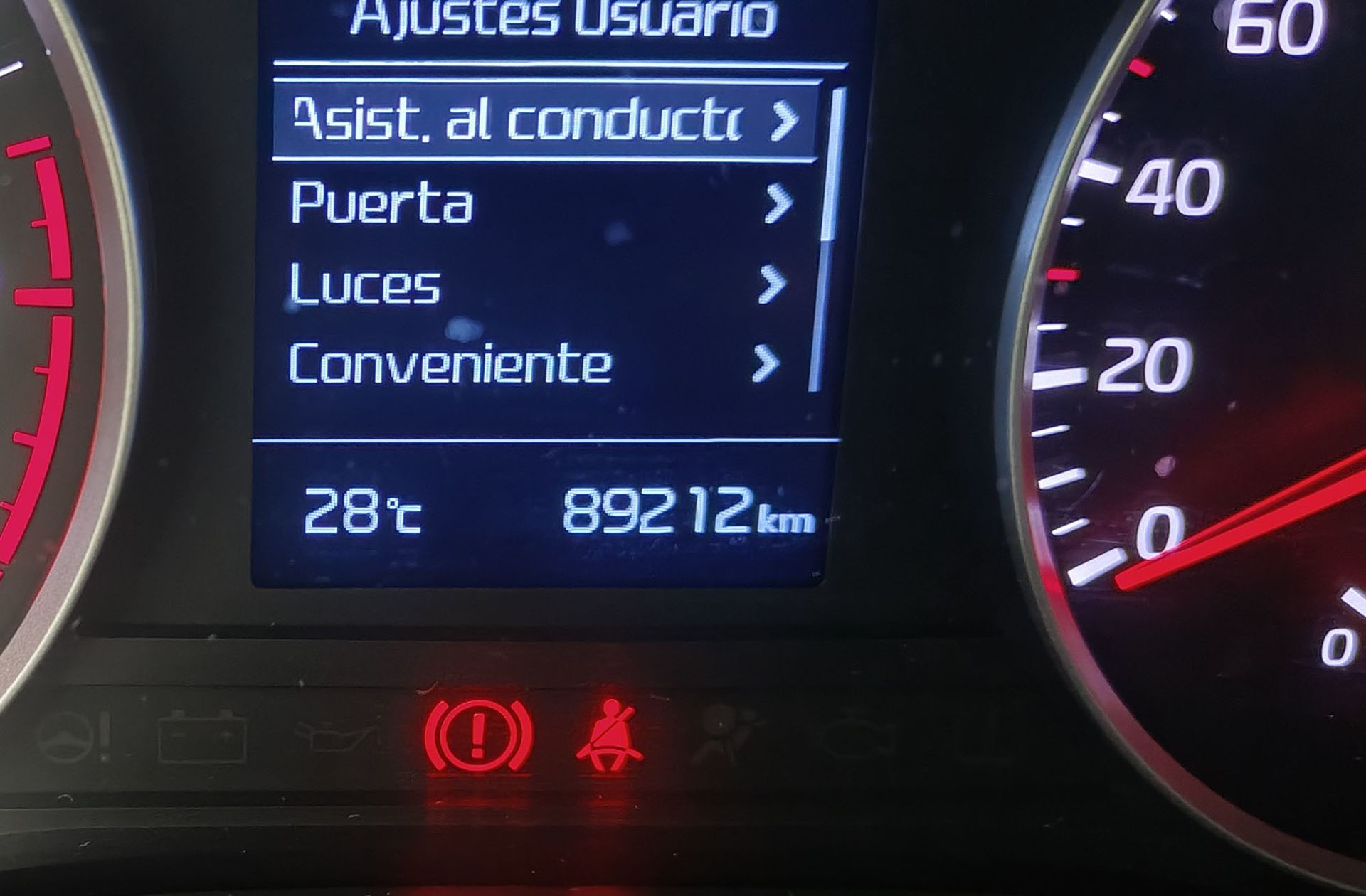 Kia Stonic 1.0 T-GDi Tech DCT - foto 10
