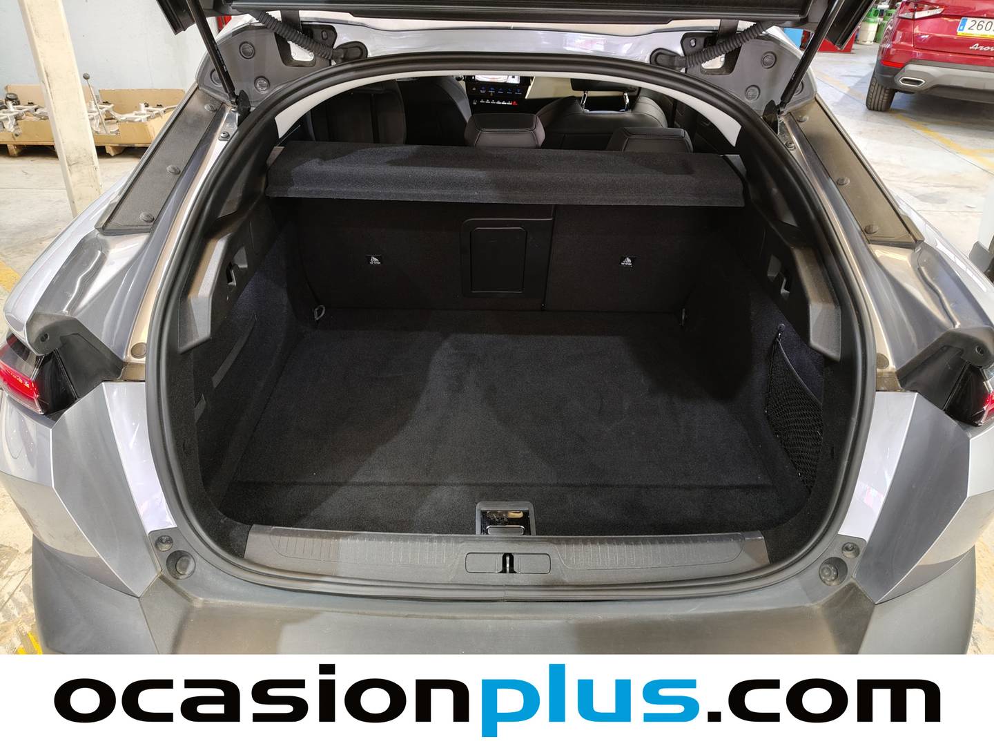 Foto Peugeot 408 Peugeot 408 Allure PHEV 180 e-EAT8 (181 CV)