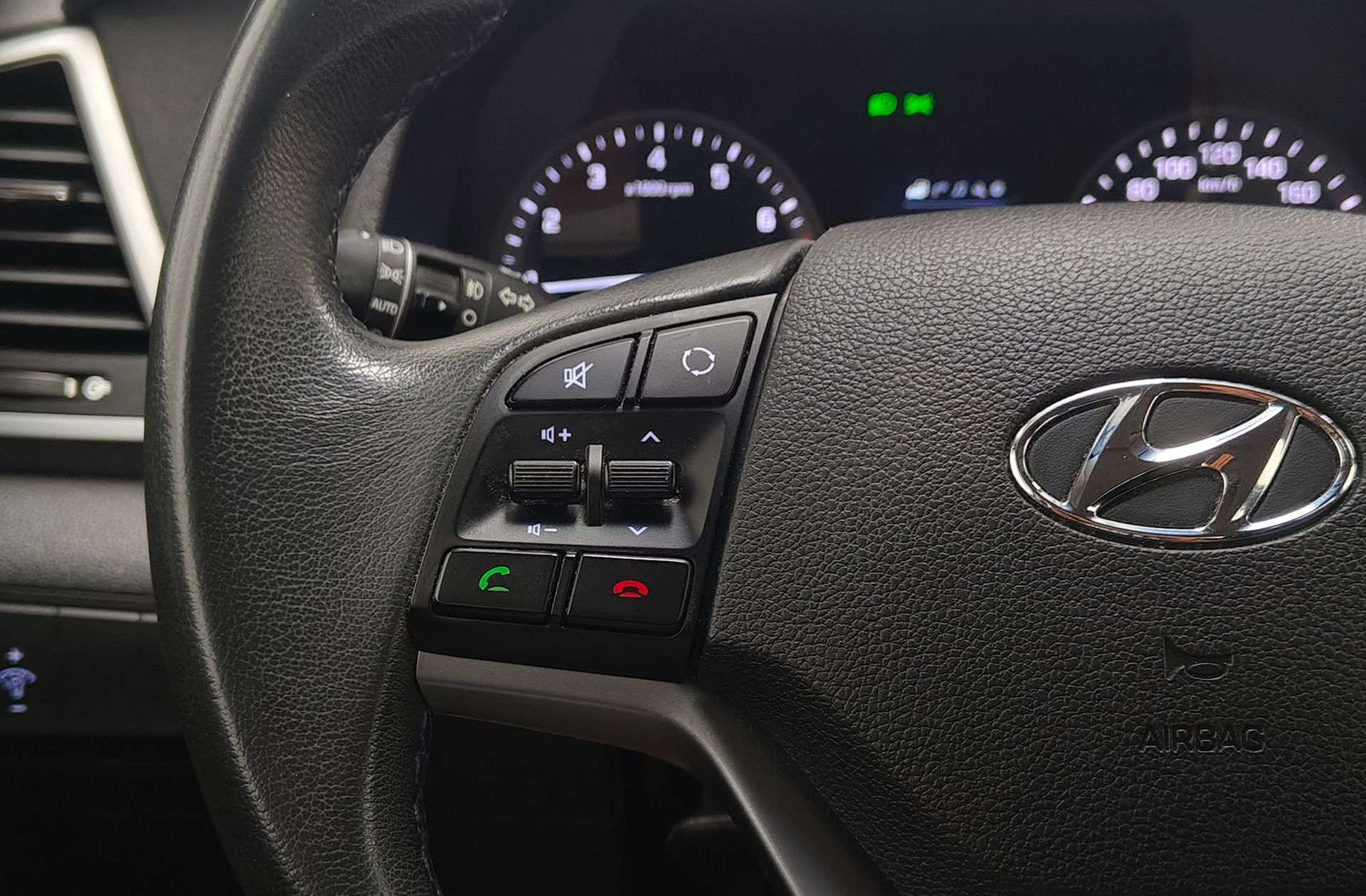 Hyundai Tucson 1.6 GDI BlueDrive 25 Aniversario 4x2 - foto 22