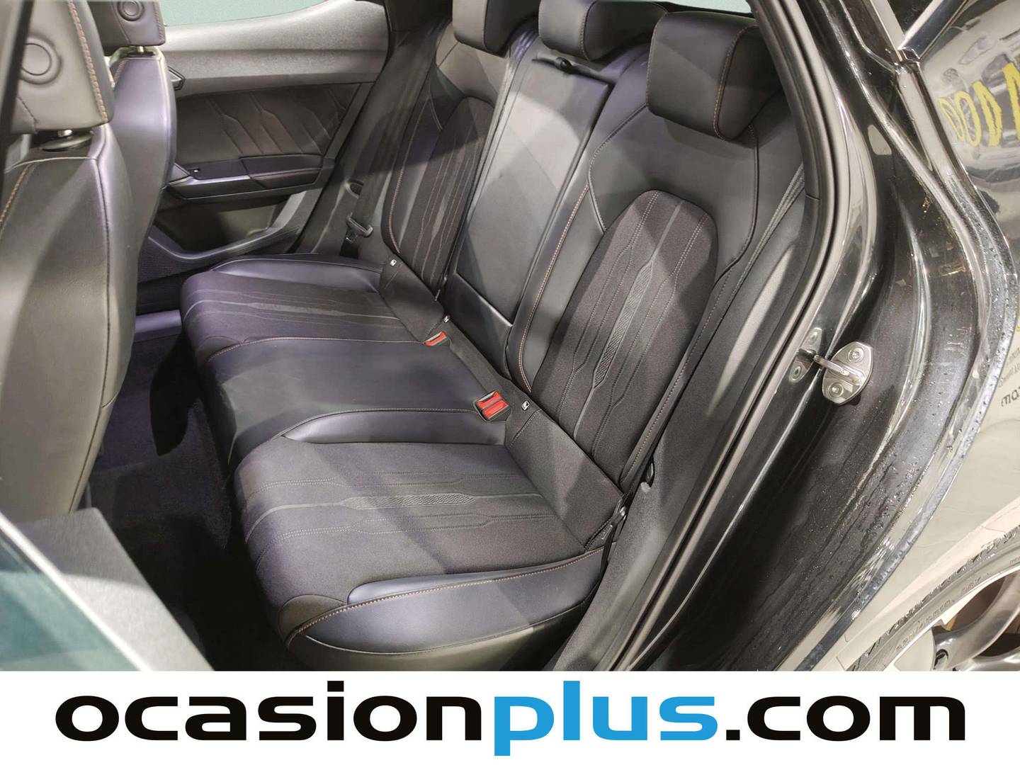 Foto asientos traseros Cupra León Cupra León 1.5 eTSI DSG 110 kW (150 CV)