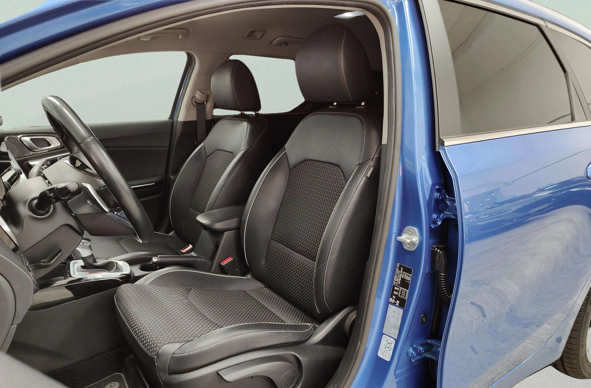 Kia Ceed 1.6 MHEV Tech DCT - foto 14