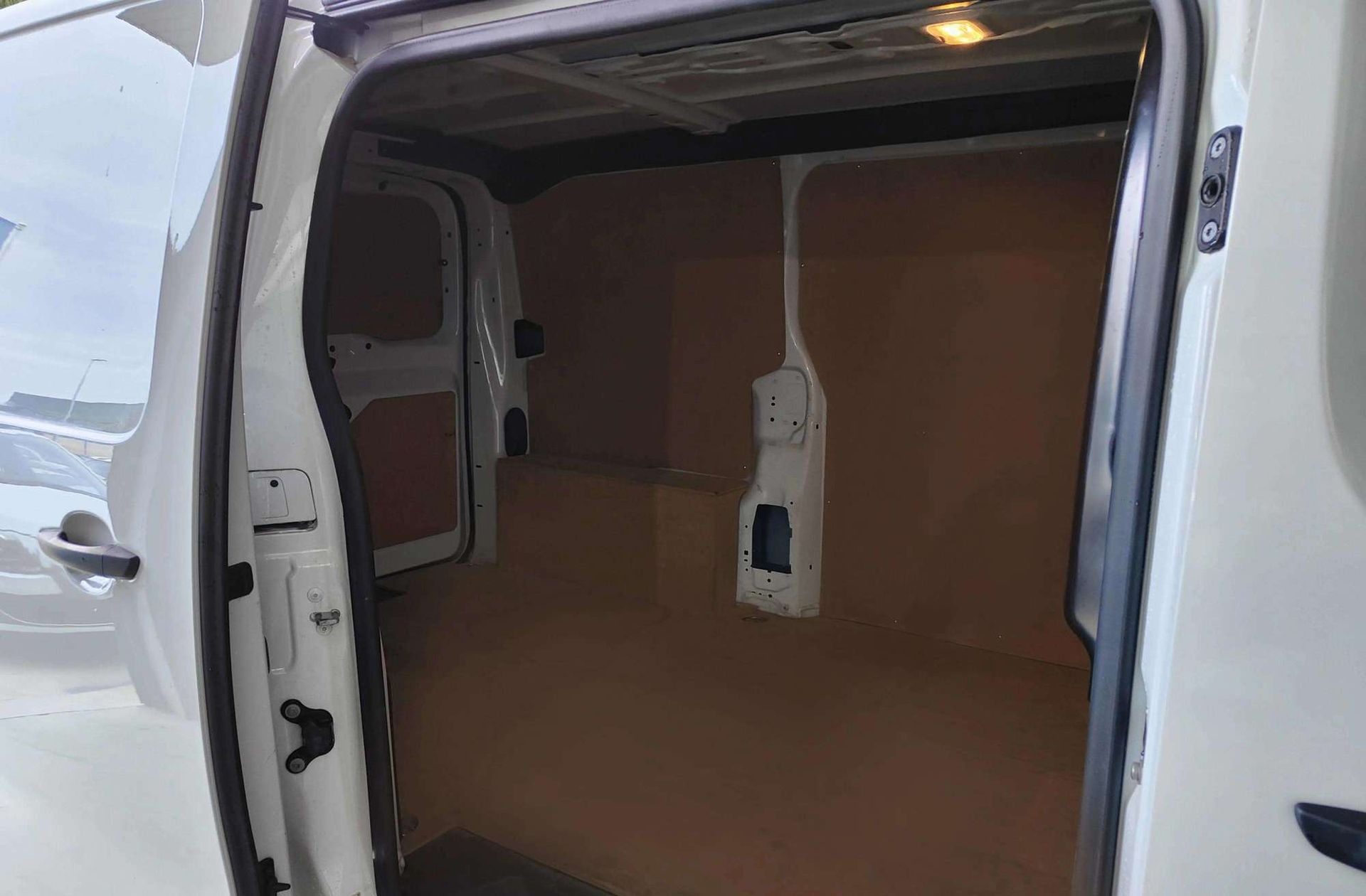 Fiat Scudo Furgon 1.5 BlueHDi L2 - foto 14