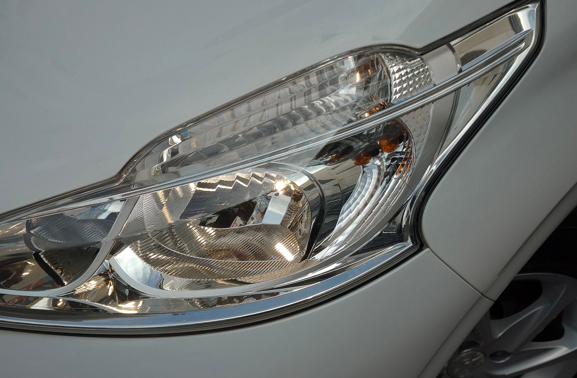 Peugeot 208 1.2 PureTech Style - foto 11