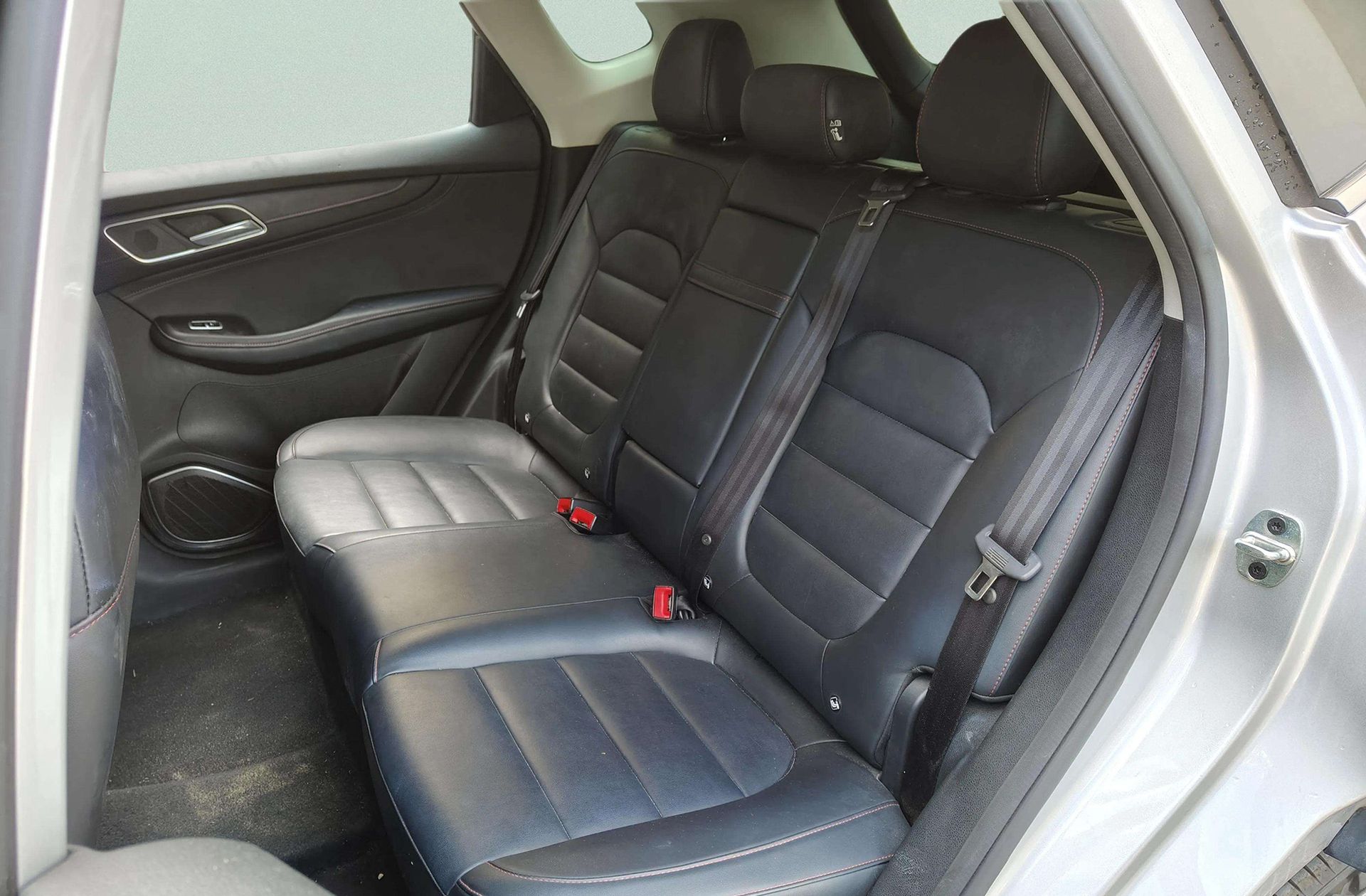 MG HS 1.5 Turbo GDI Comfort DCT - foto 15