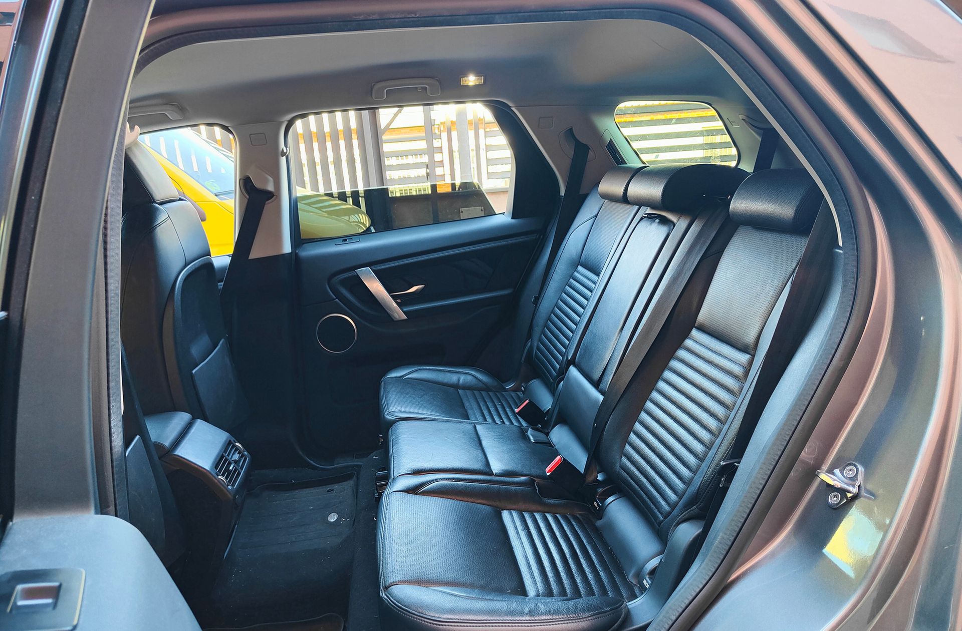 Land Rover Discovery Sport 2.0D I4 S AWD - foto 13