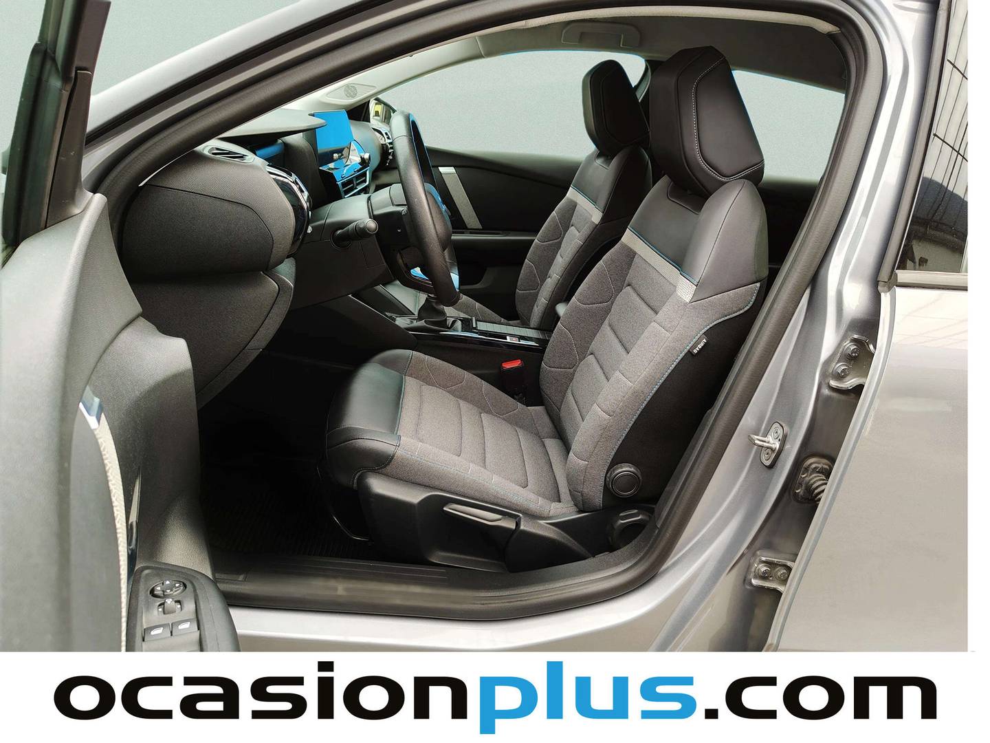 Foto asientos delanteros Citroën C4 Citroën C4 PureTech 130 S&S 6v Feel Pack (130 CV)