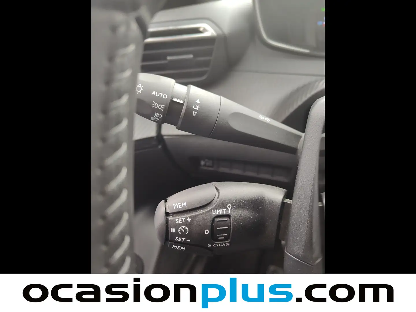 Foto Peugeot 2008 Peugeot 2008 PureTech 100 S&S Allure (100 CV)