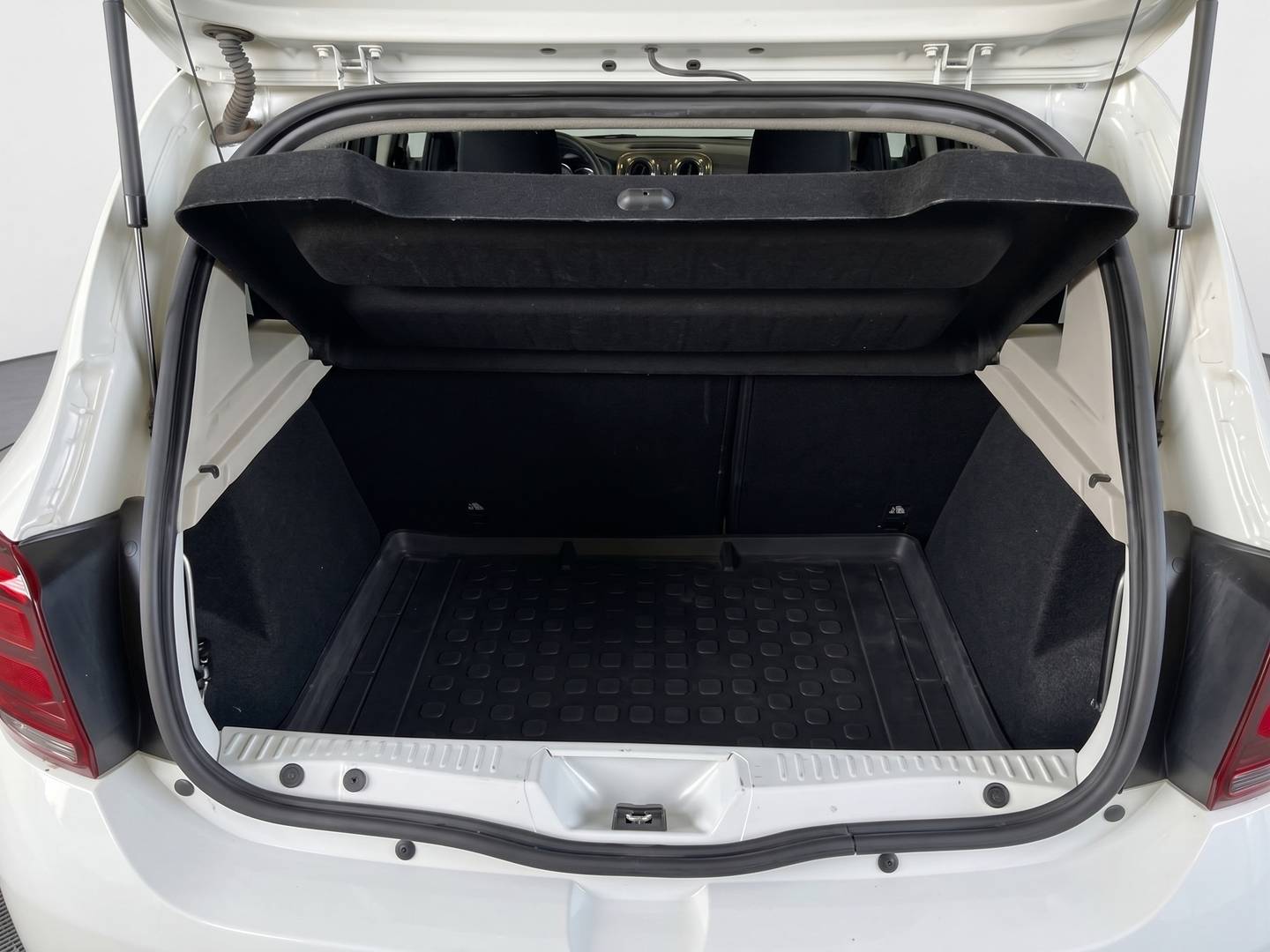 Fotos maletero Dacia Sandero Dacia Sandero Stepway Essential 1.0 (75 CV)