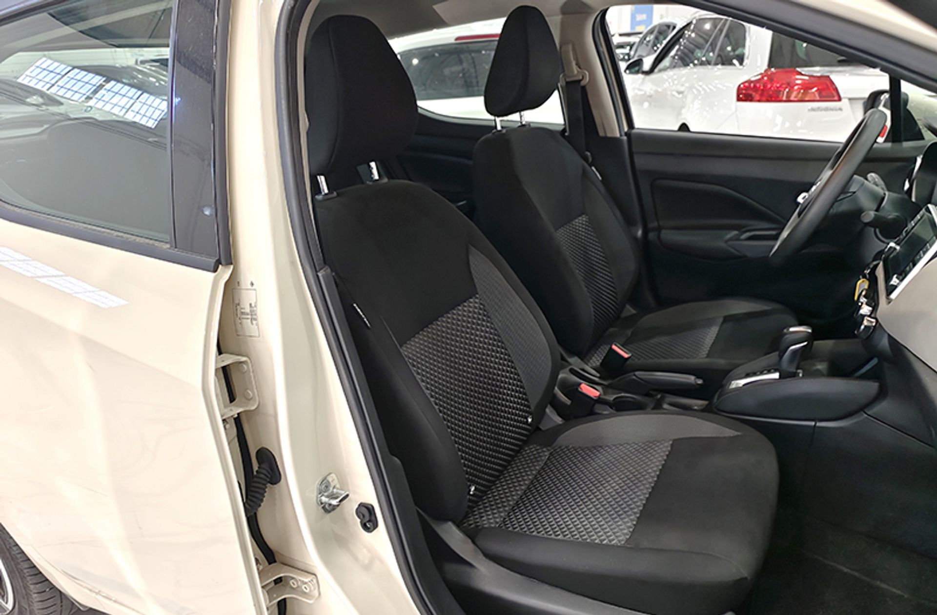 Nissan Micra IG-T 92 Acenta CVT - foto 20