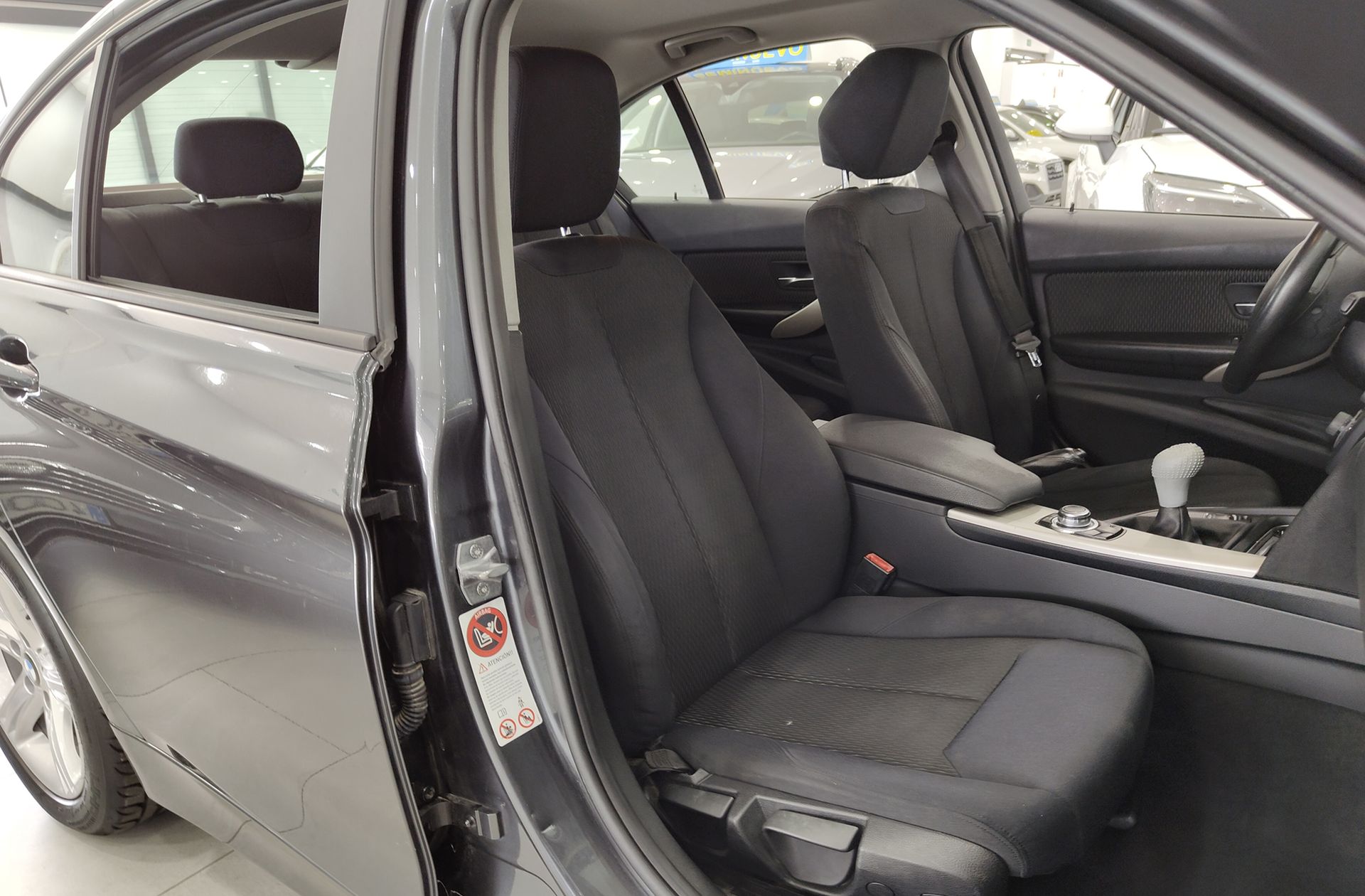 BMW Serie 3 318d - foto 15
