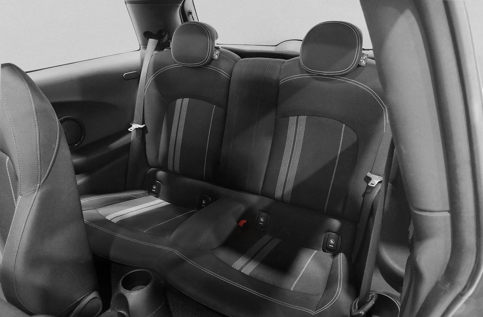 MINI Cooper SD - foto 12