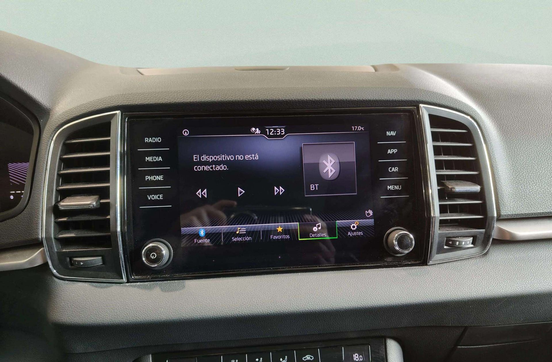 Škoda Karoq 2.0 TDI Selection - foto 32