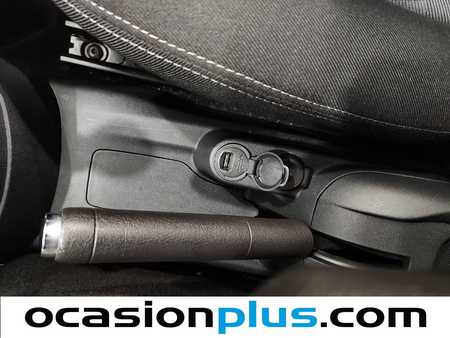 Foto Citroën C-Elysée Citroen C-Elysee PureTech 82 Shine (82 CV)