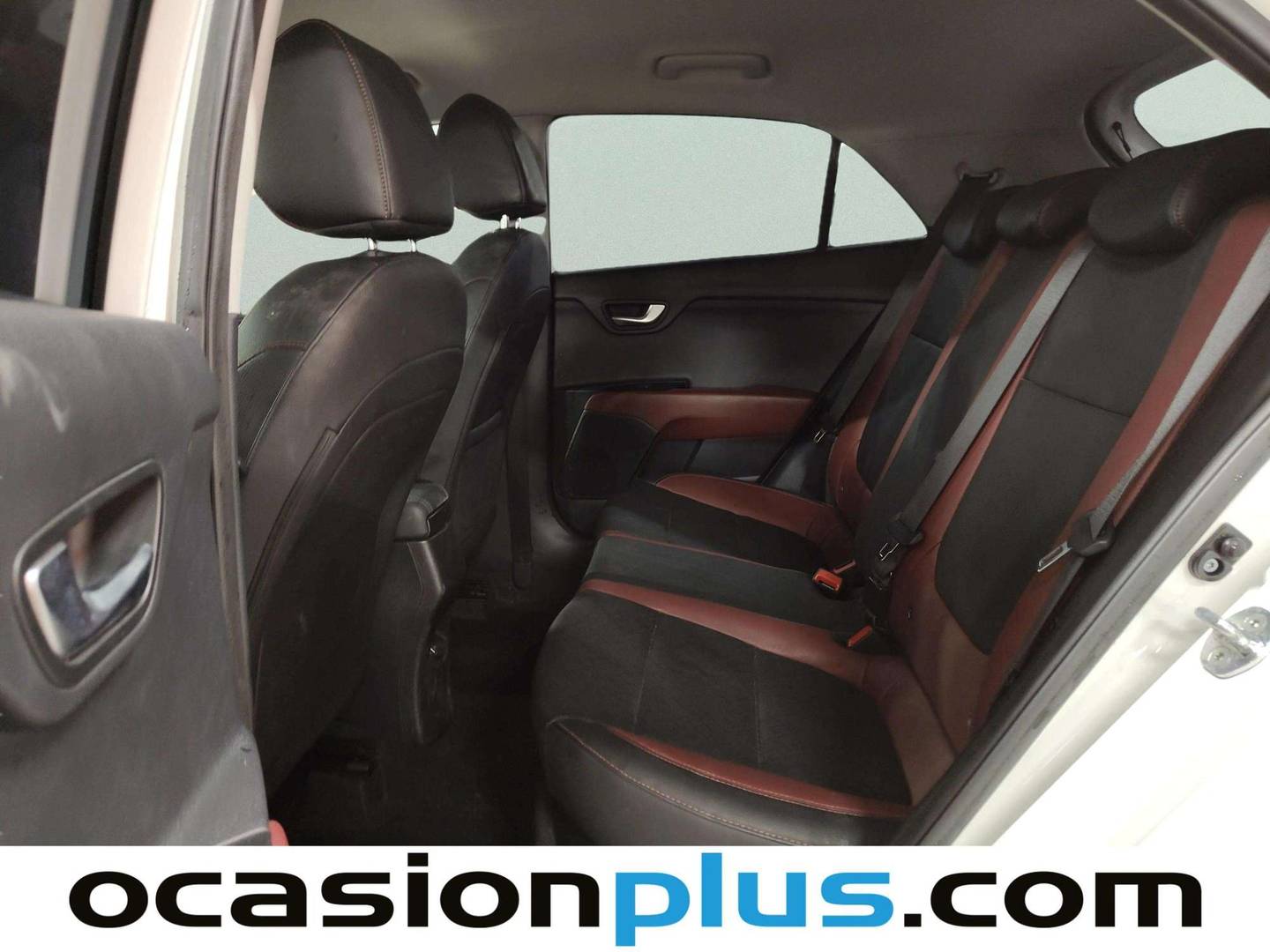 Foto asientos traseros KIA Rio KIA Rio 1.0 T-GDi MHEV iMT Drive Pack Sport (100 CV)