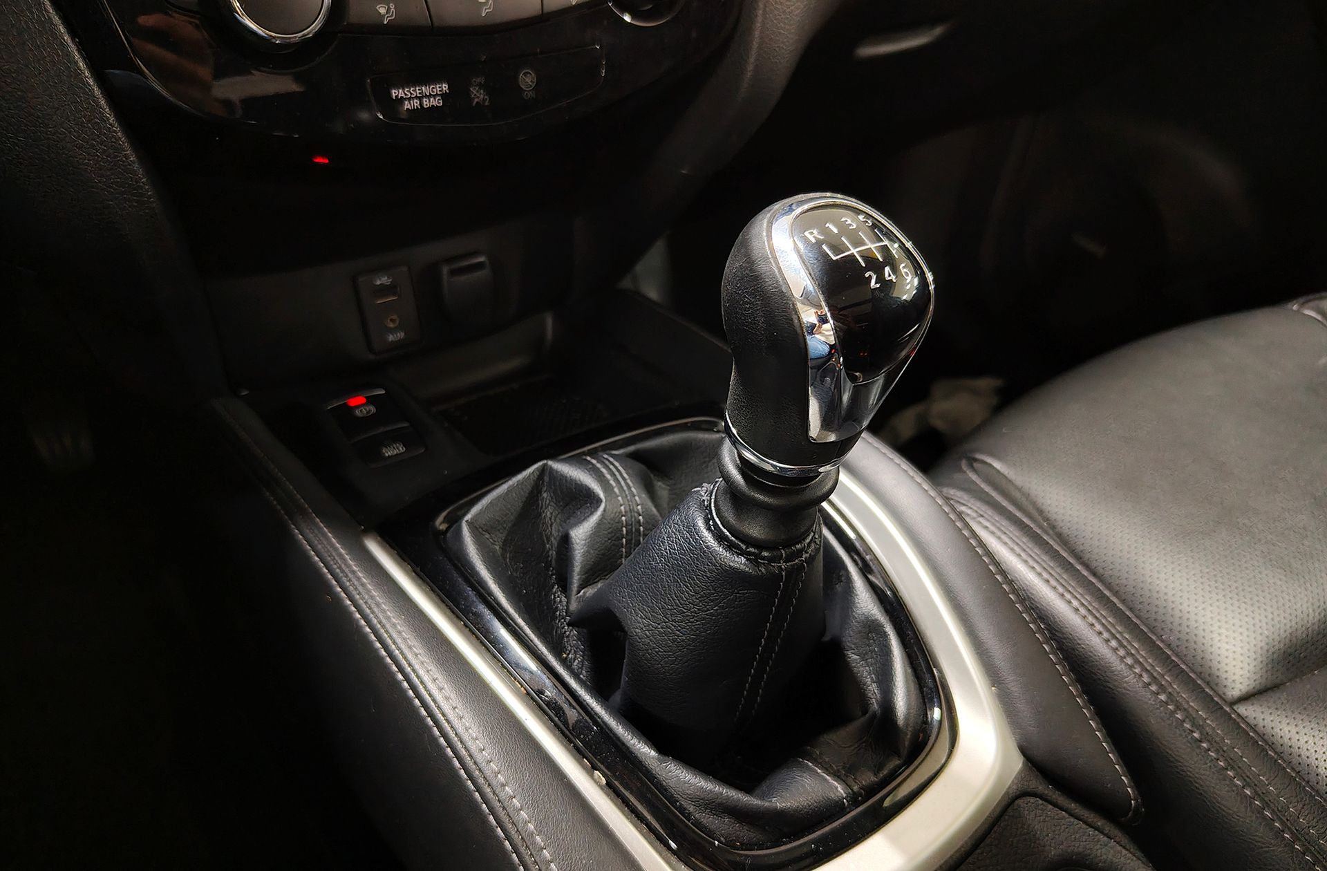 Nissan X-Trail dCi 150 Tekna 4x2 - foto 5