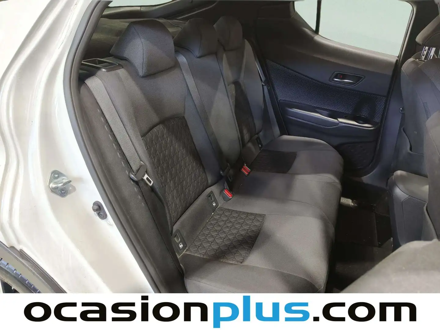 Foto Toyota C-HR Toyota C-HR 1.8 125H Advance  (122 CV)