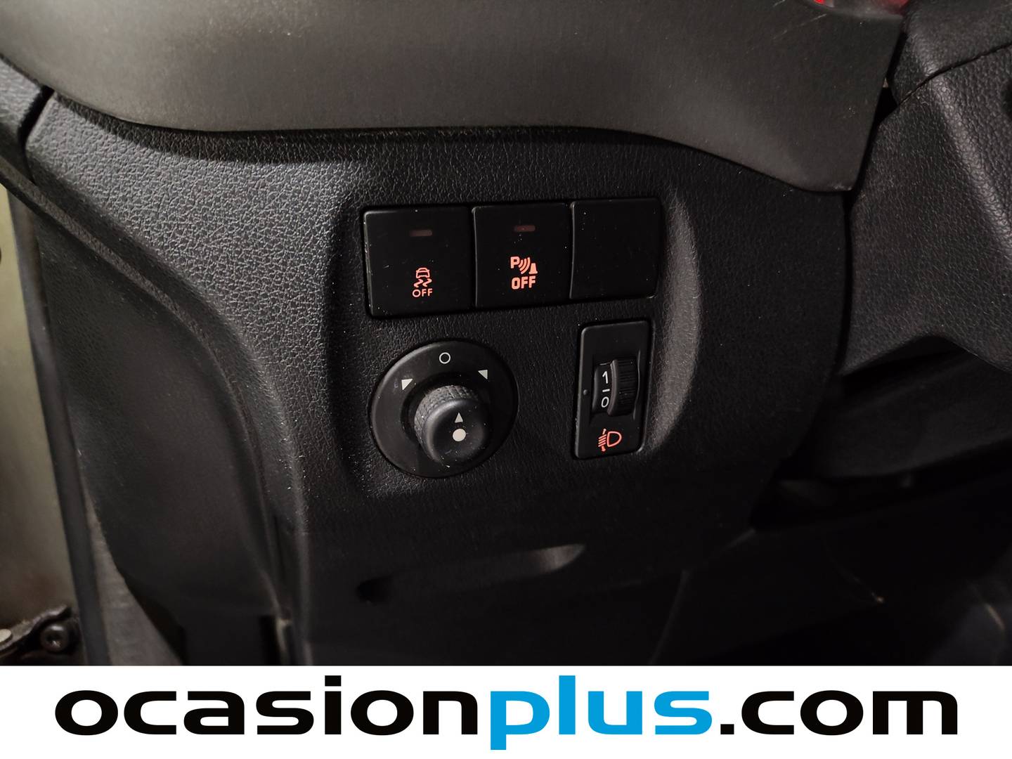 Foto Citroën Berlingo Citroen Berlingo Combi BlueHDi 100 Multispace 20 Aniversario (100 CV)