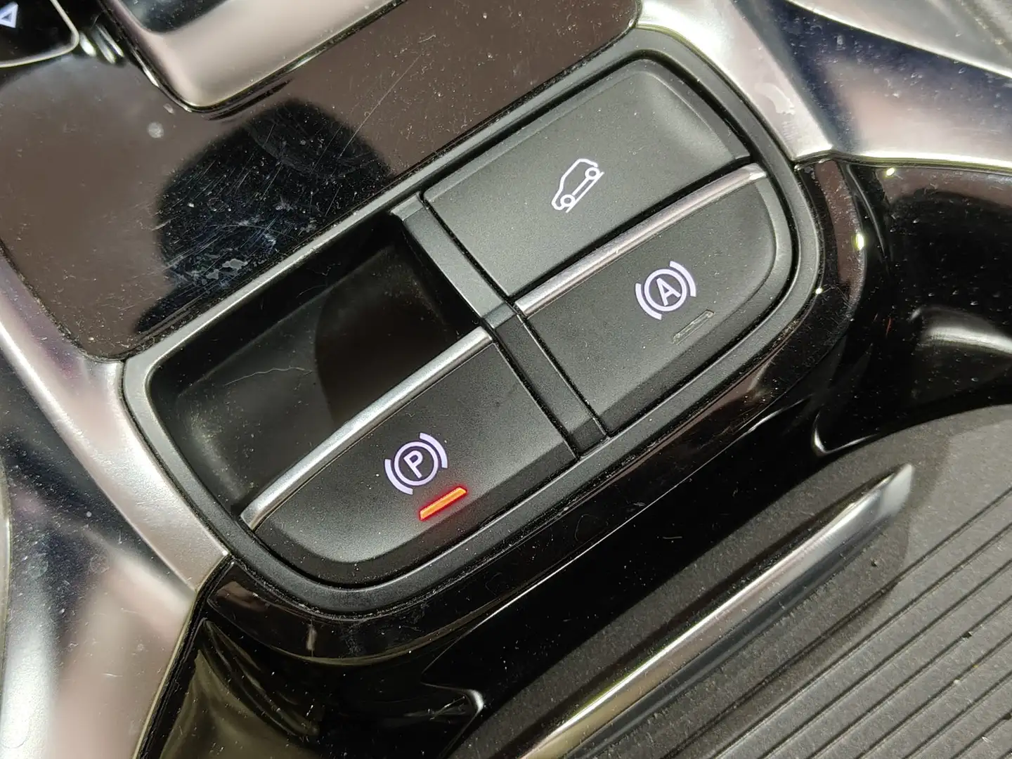 Foto MG HS MG HS 1.5 Turbo GDI Luxury DCT (162 CV)