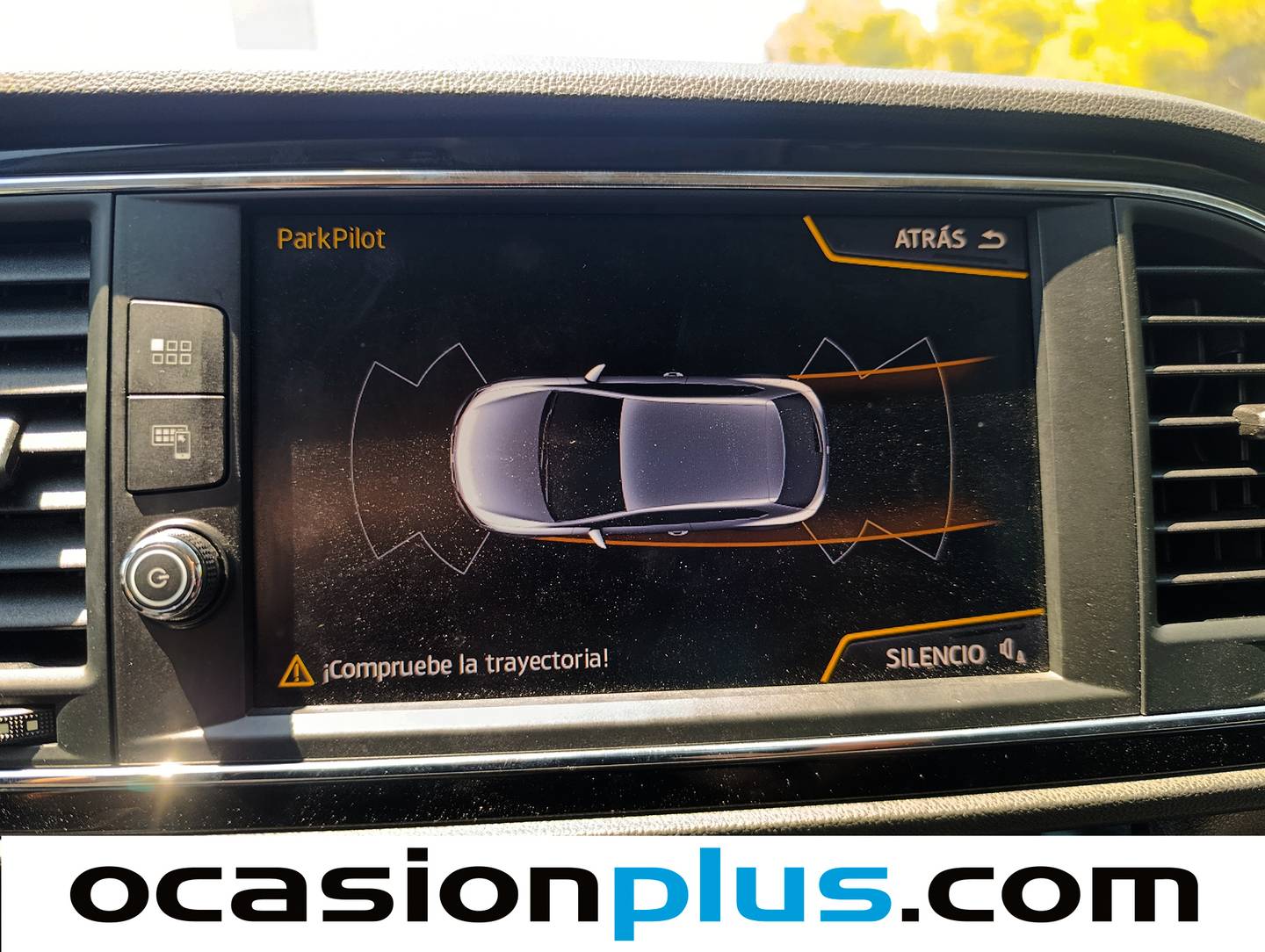 Equipamiento del Seat León Seat León 1.4 TSI S&S FR Plus (125 CV)