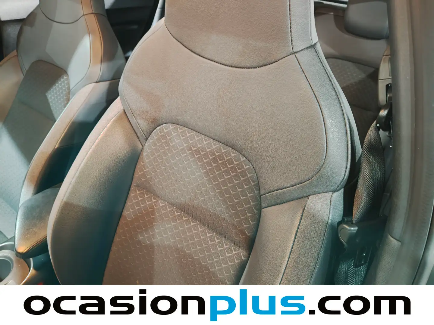 Foto Nissan JUKE Nissan Juke DIG-T N-Connecta 4x2 DCT (114 CV)