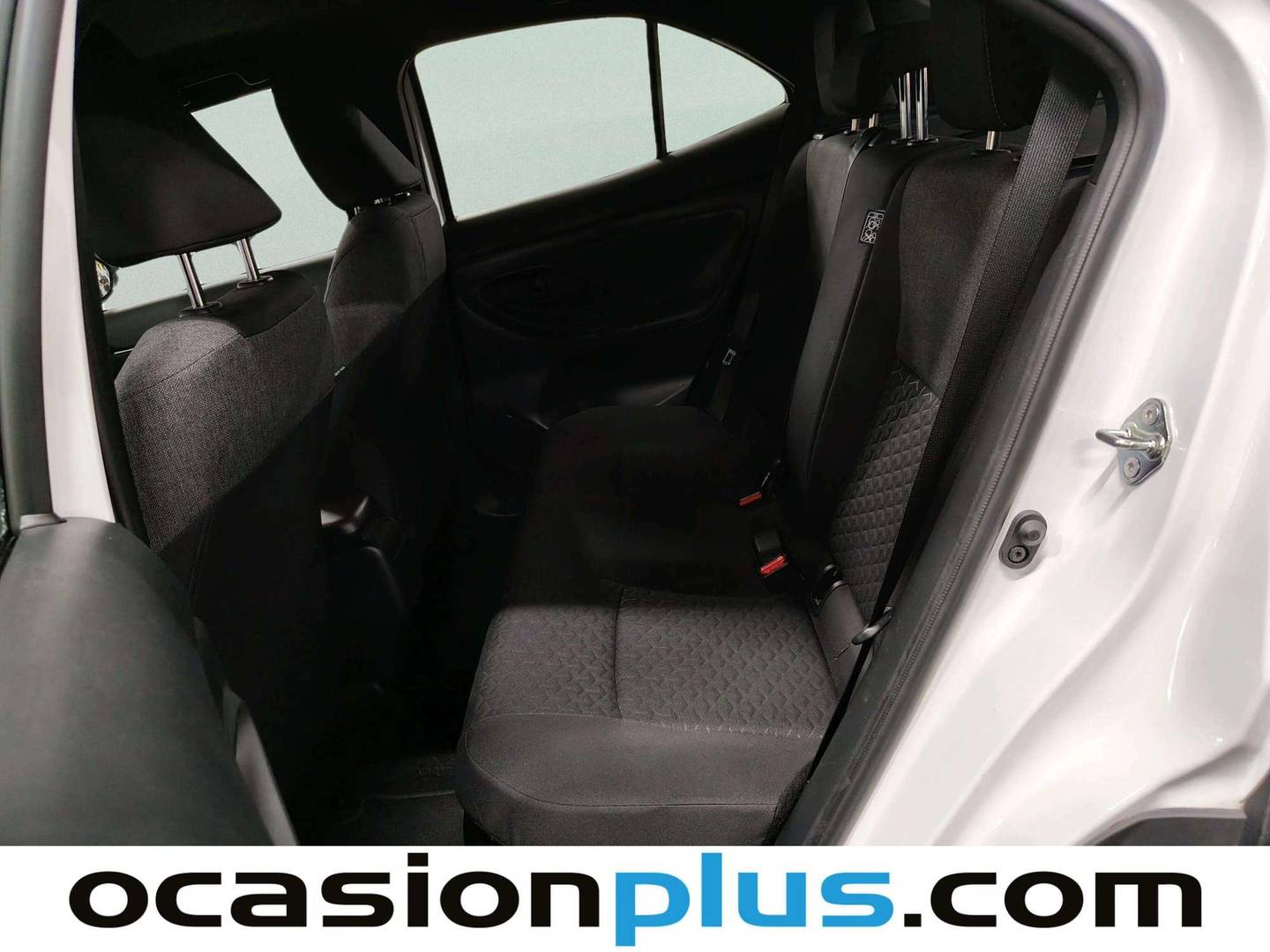 Foto asientos traseros Toyota Yaris Cross Toyota Yaris Cross 120H Active Tech (116 CV)