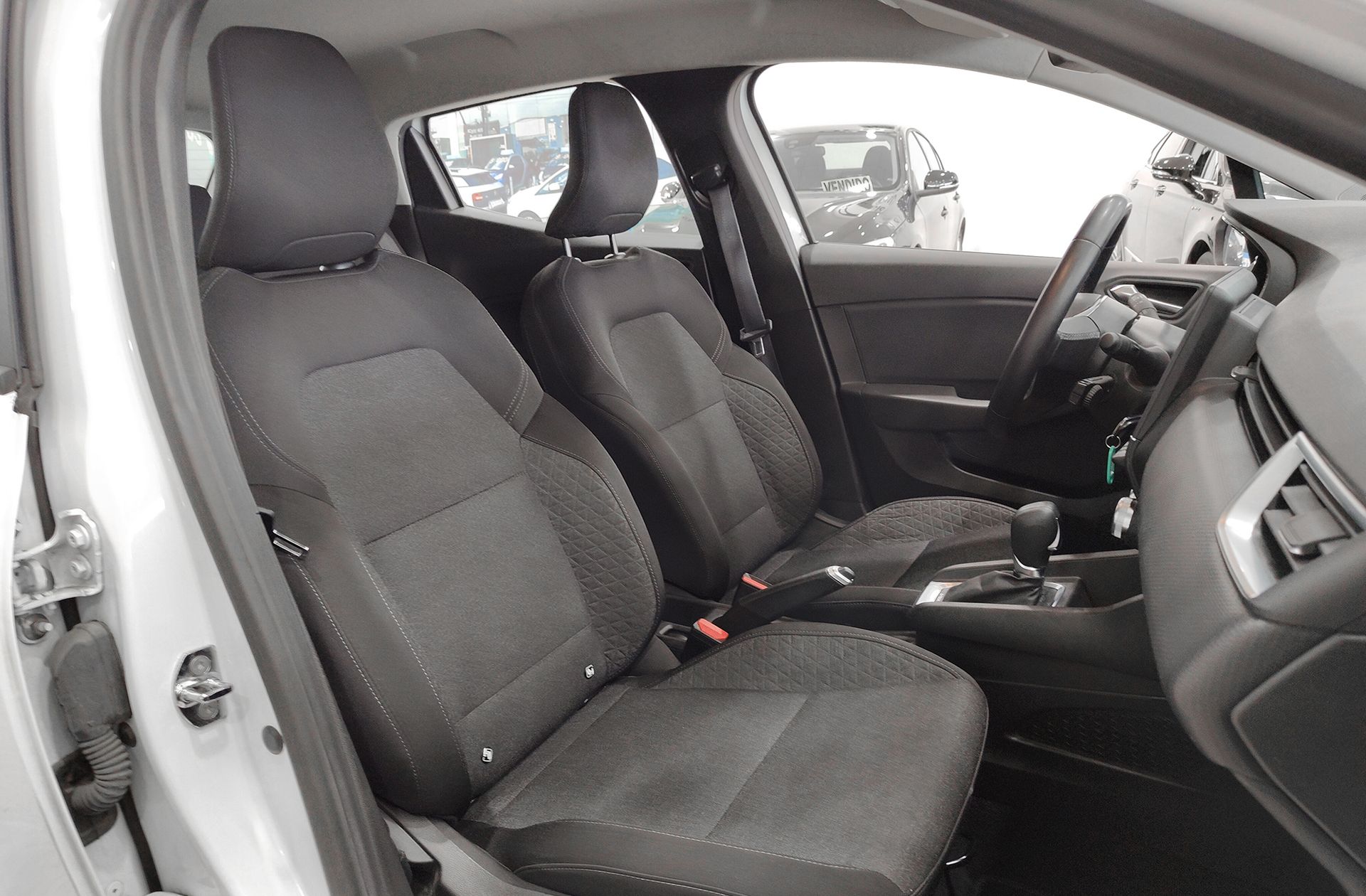 Renault Clio Intens E-Tech Híbrido - foto 17