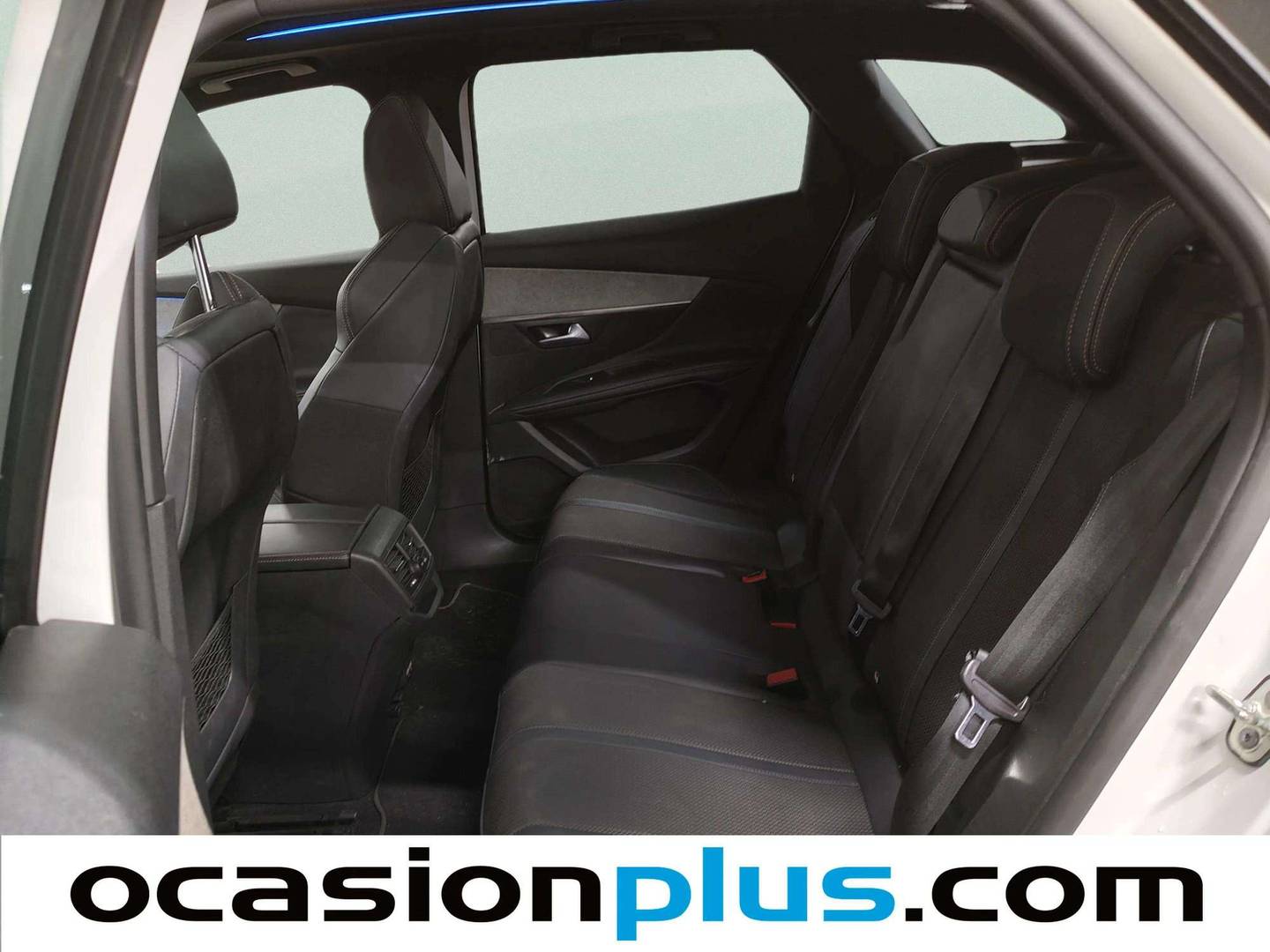 Foto Peugeot 3008 Peugeot 3008 PureTech 130 S&S GT EAT8 (130 CV)