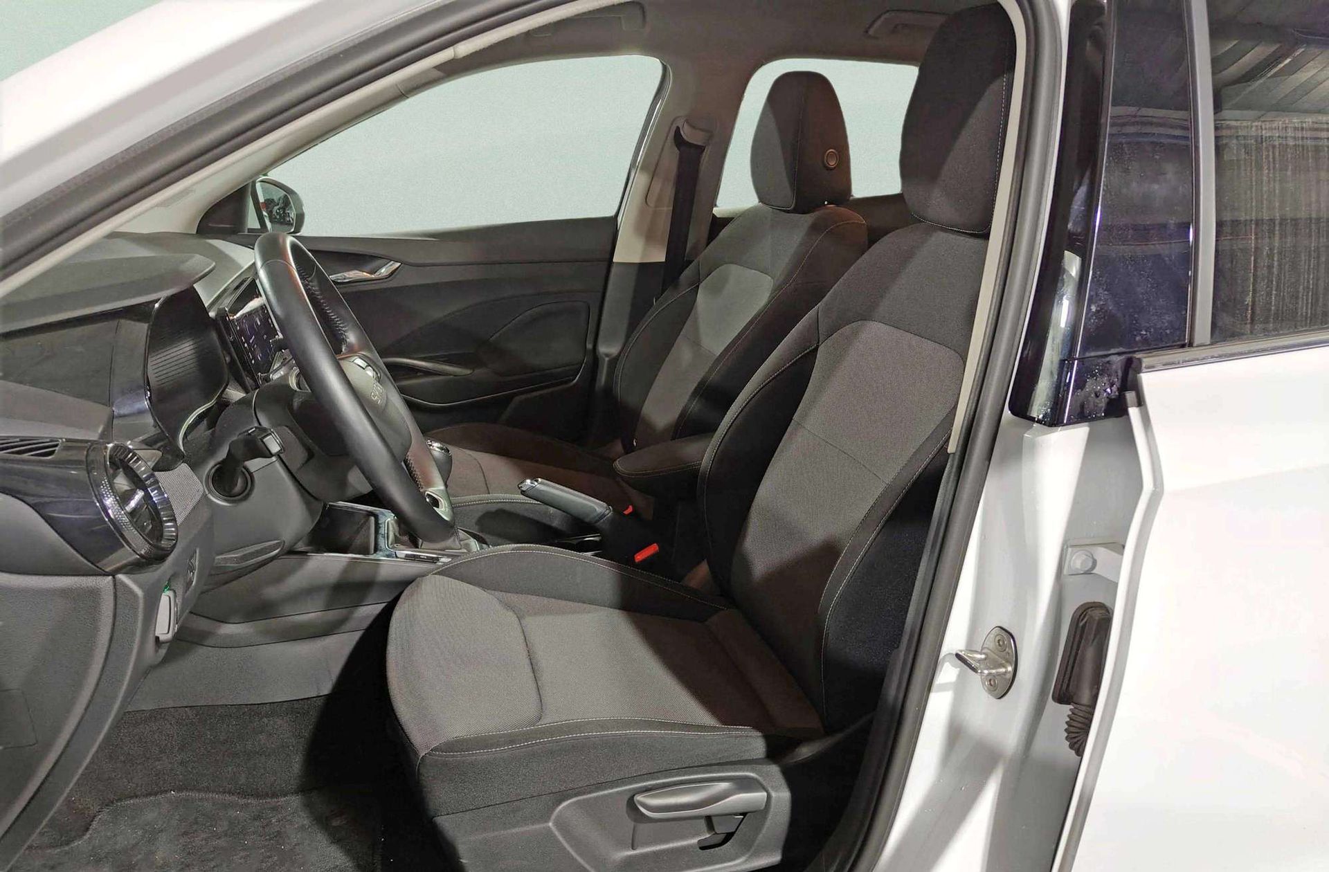 Škoda Fabia 1.0 TSI Selection - foto 11