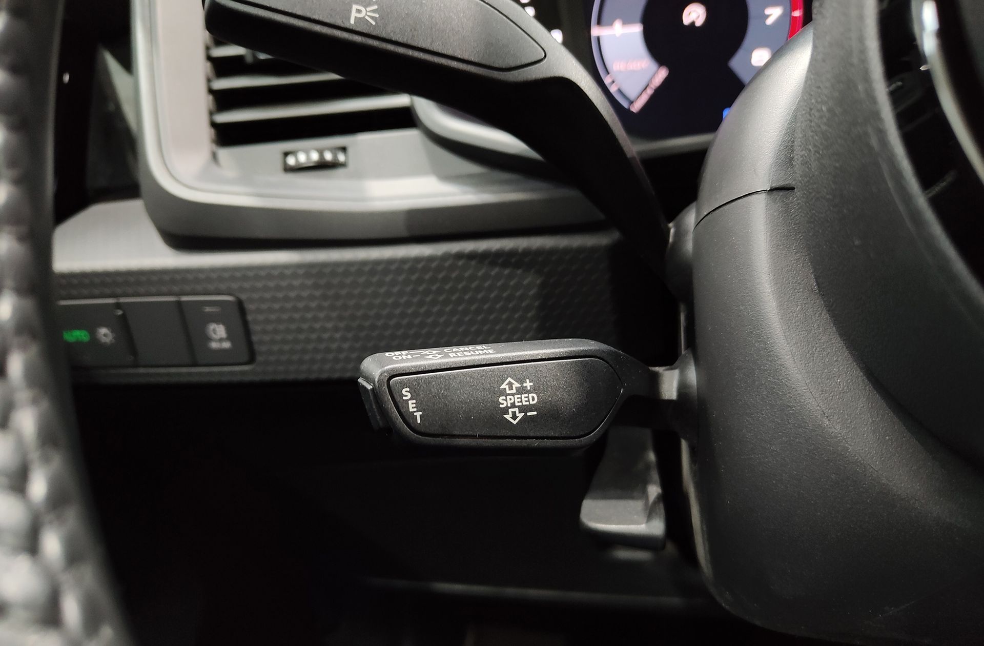 Audi A1 Sportback Advanced 25 TFSI - foto 25