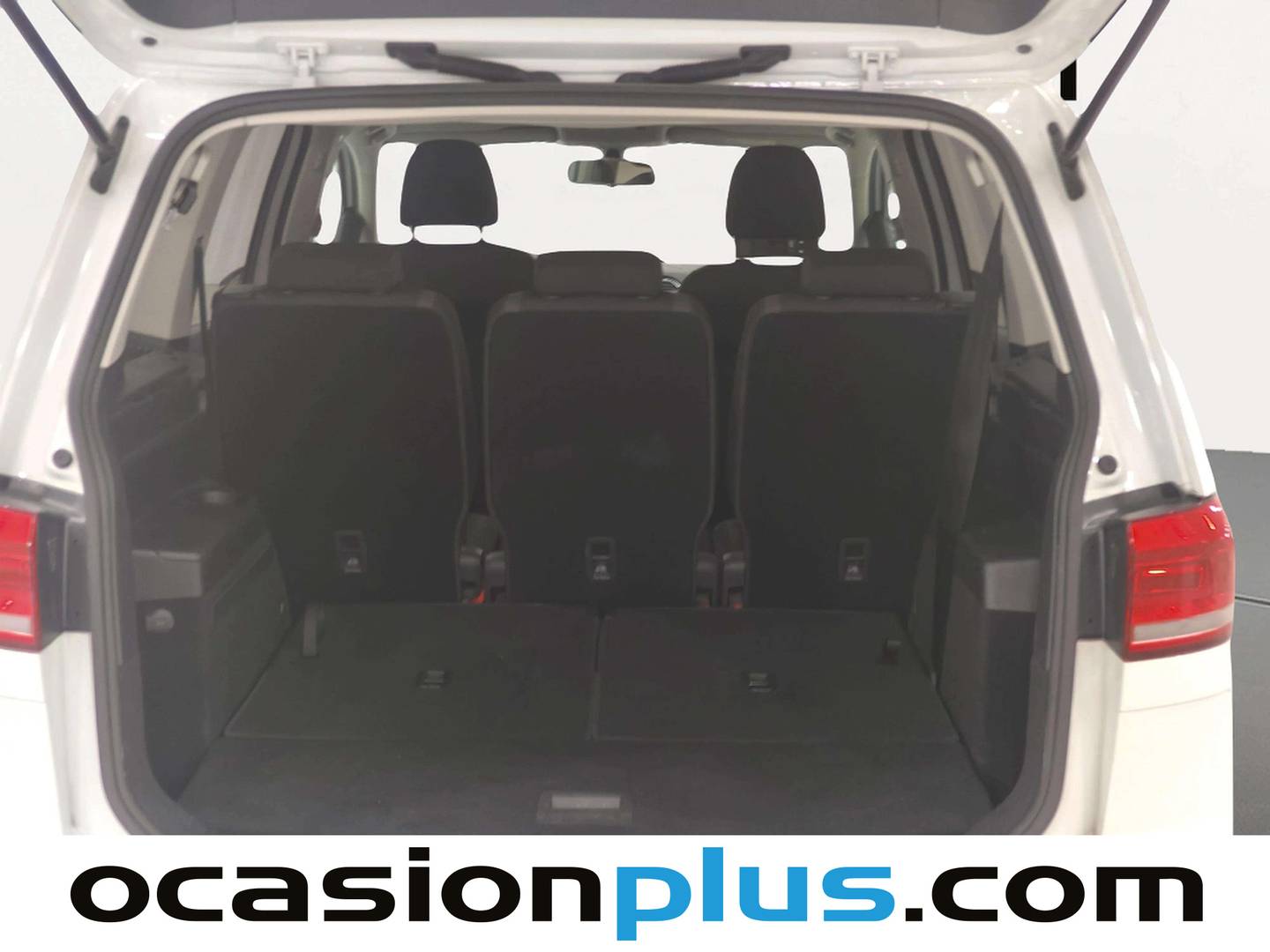Fotos maletero Volkswagen Touran Volkswagen Touran Business & Navi 1.6 TDI (115 CV) DSG 7 Plazas