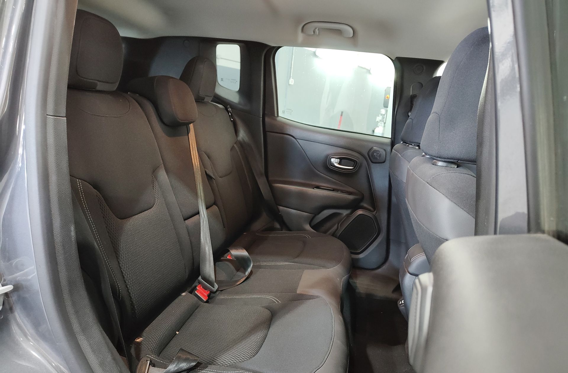 Jeep Renegade 1.3 PHEV S AWD - foto 17