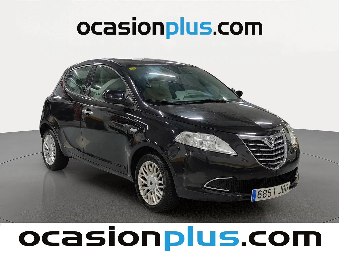 Foto delantera Lancia Ypsilon Lancia Ypsilon 1.2 Gold Evo II (69 CV) derecha