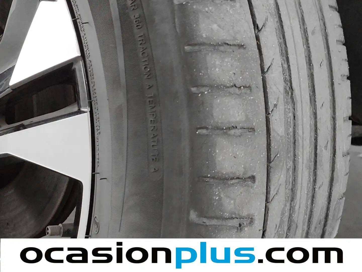 Foto Peugeot 2008 Peugeot 2008 PureTech 100 S&S Allure (100 CV)