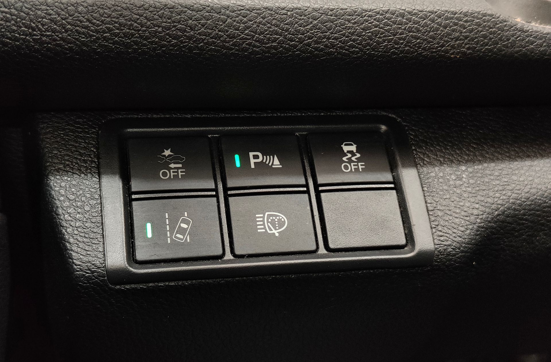 Honda Civic 1.0 I-VTEC Turbo Executive CVT - foto 32